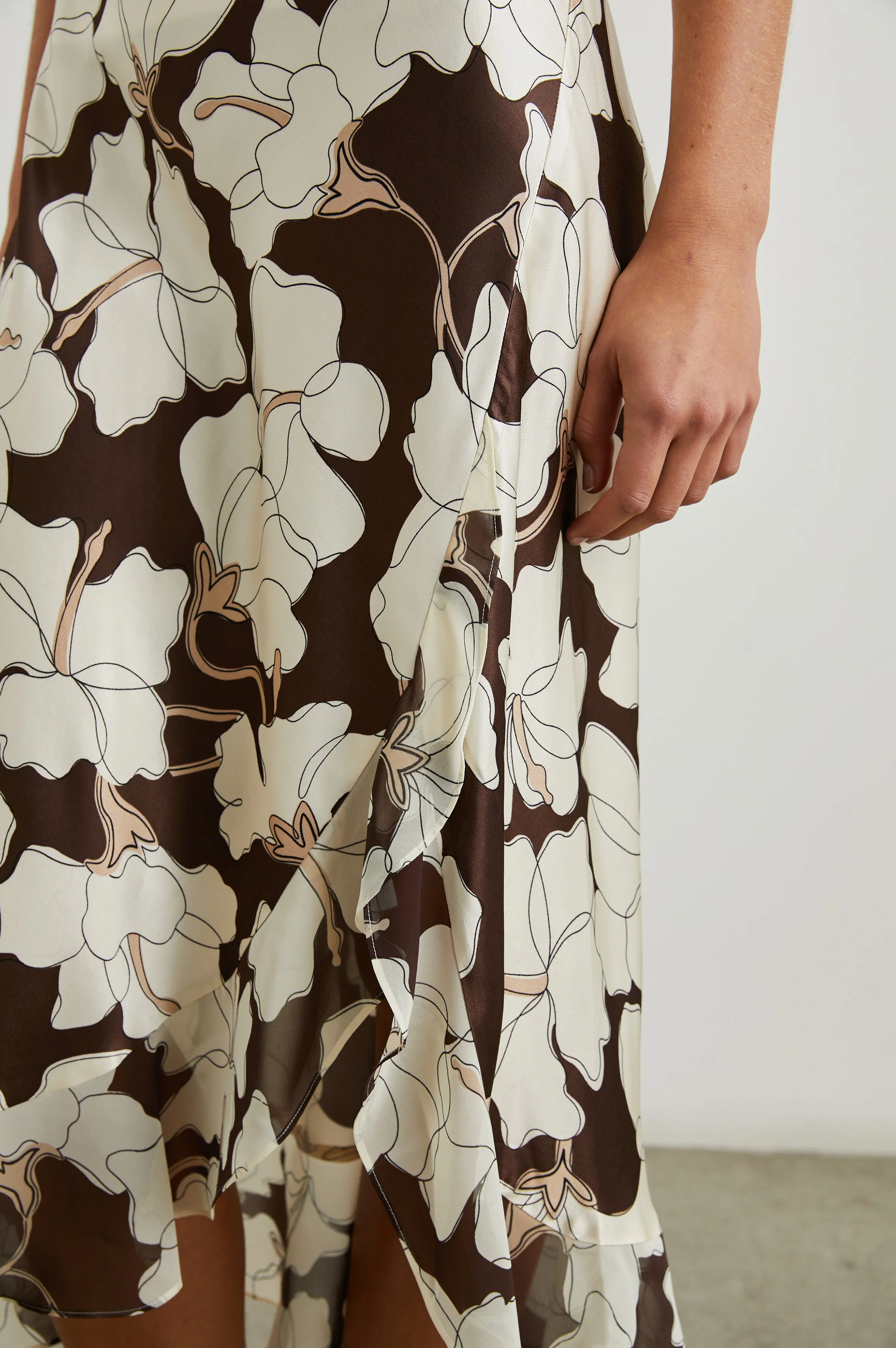 ADIA SKIRT - MOCHA FLORAL - Image 2