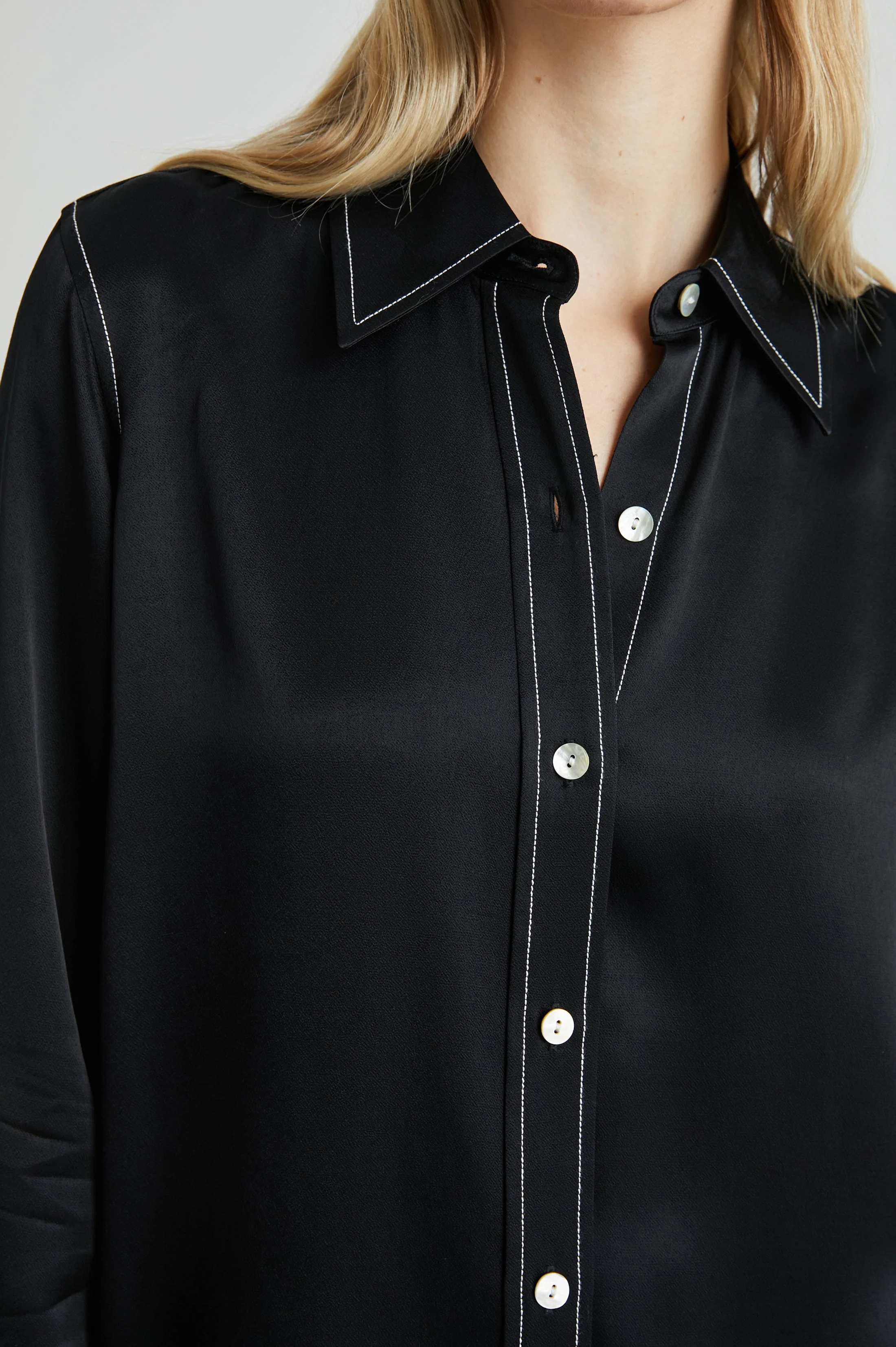 ANDREA TOP - BLACK - Image 2