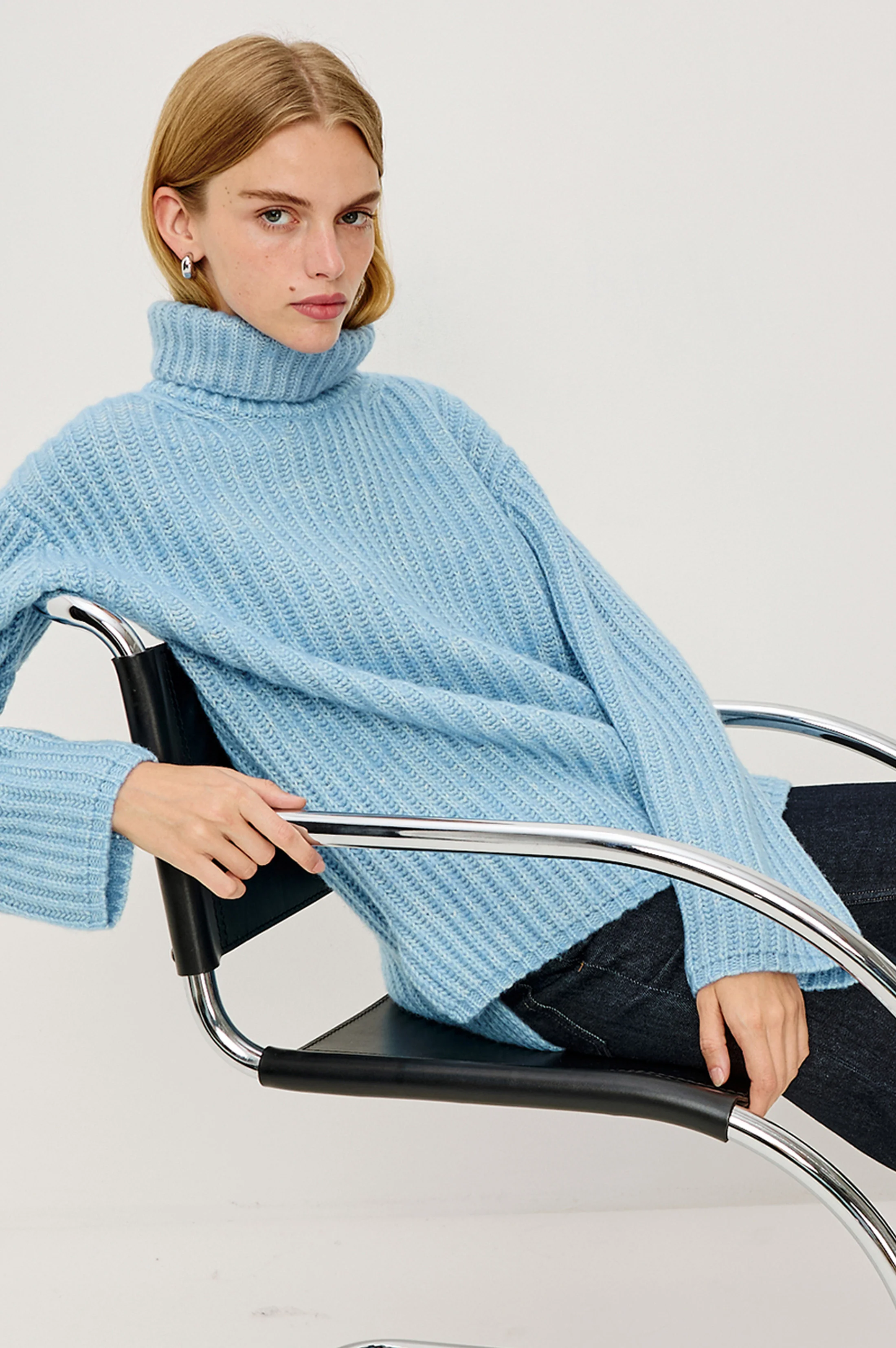 ANJA SWEATER - LIGHT BLUE - Image 2