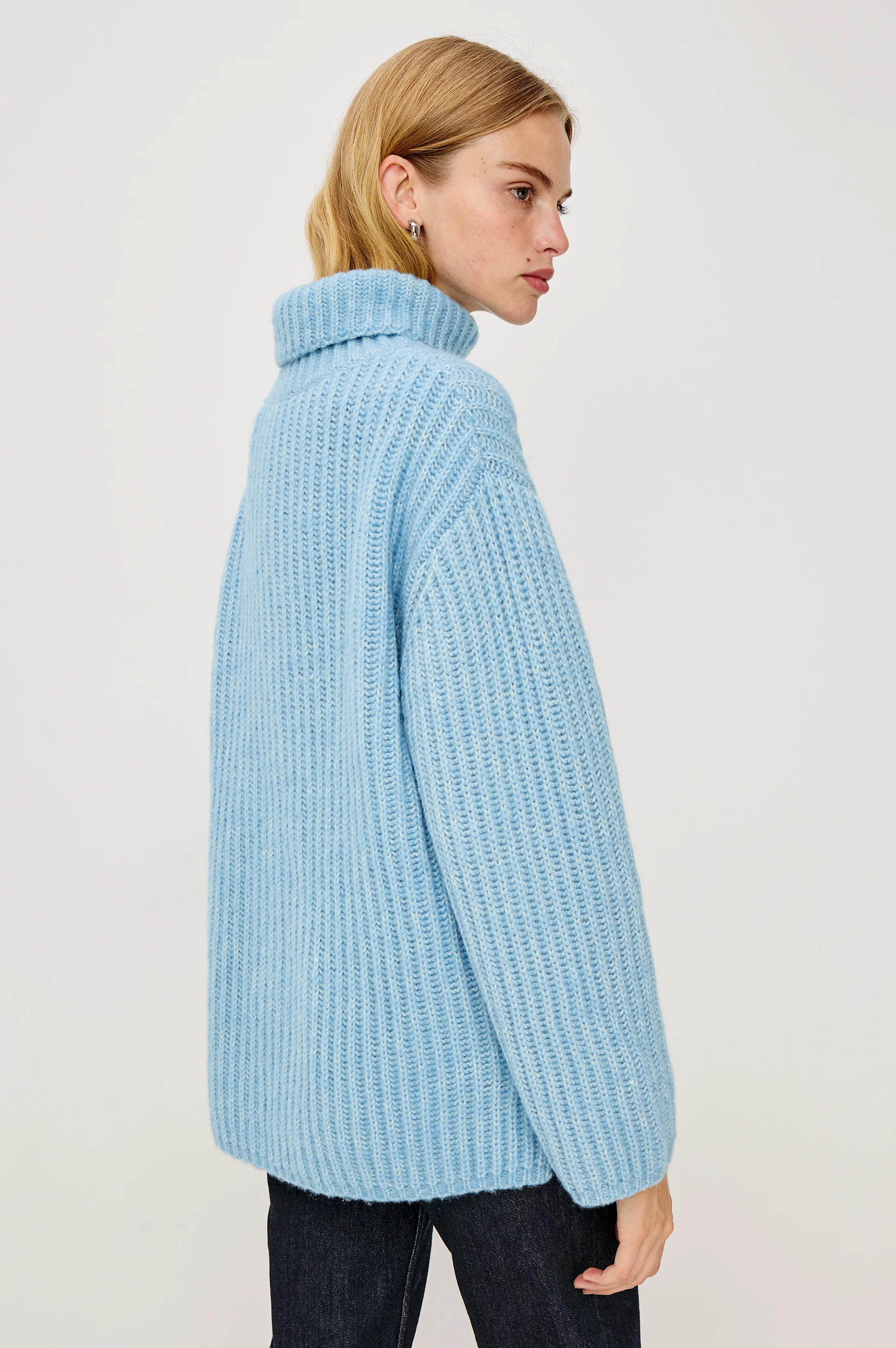 ANJA SWEATER - LIGHT BLUE - Image 5