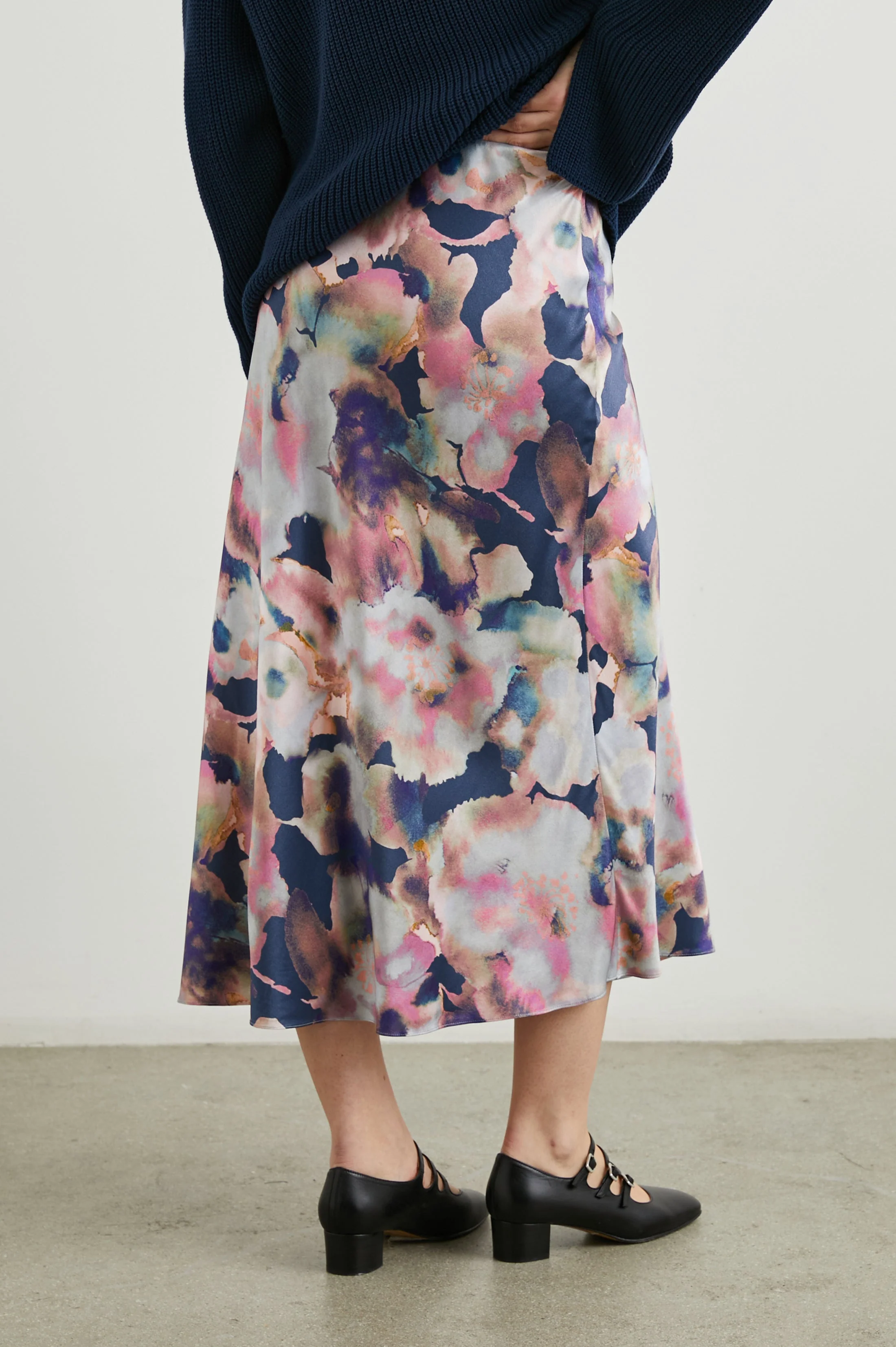 ANYA SKIRT - MIDNIGHT VERBENA - Image 4