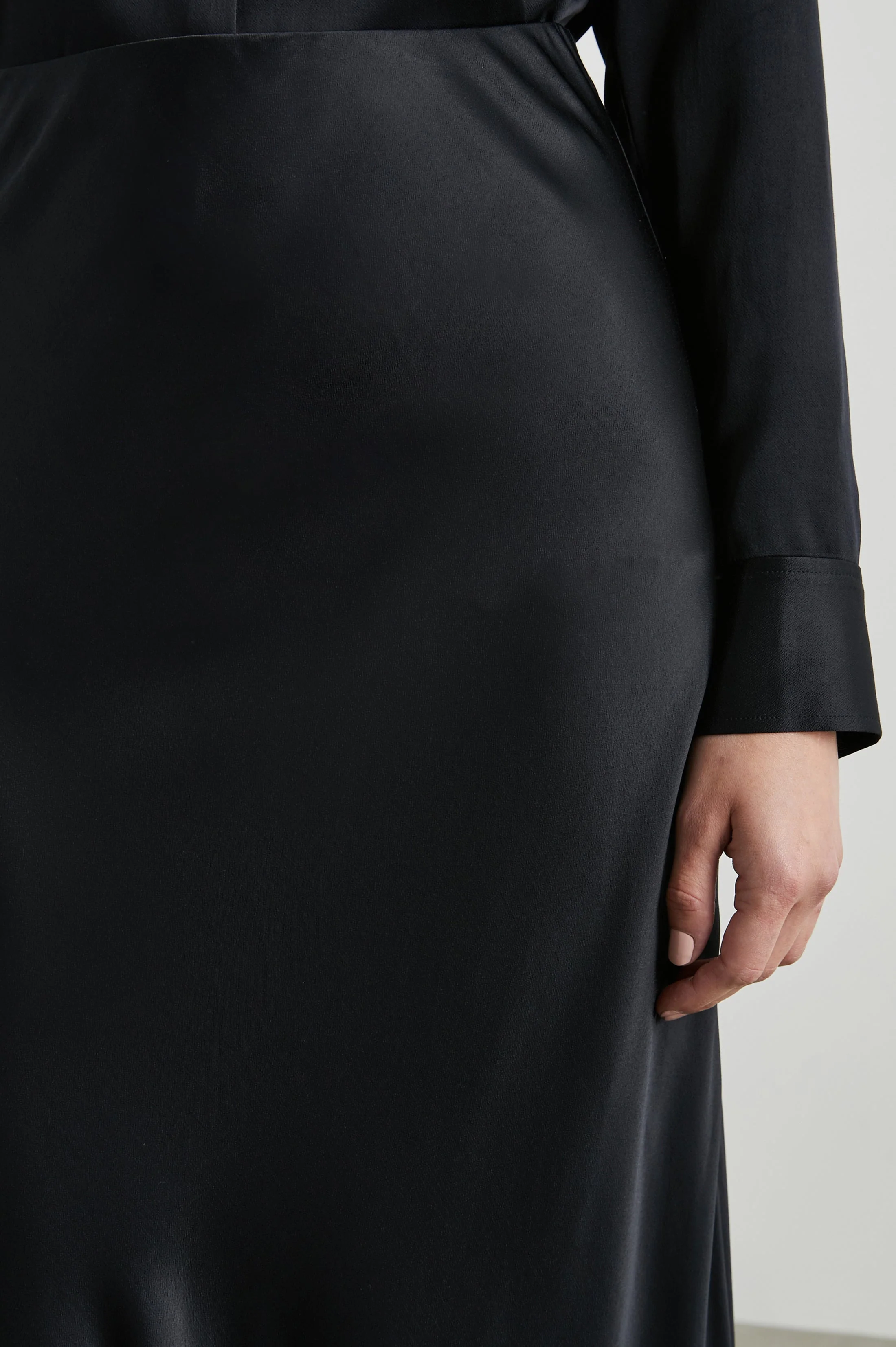 BERLIN SKIRT - BLACK - Image 2