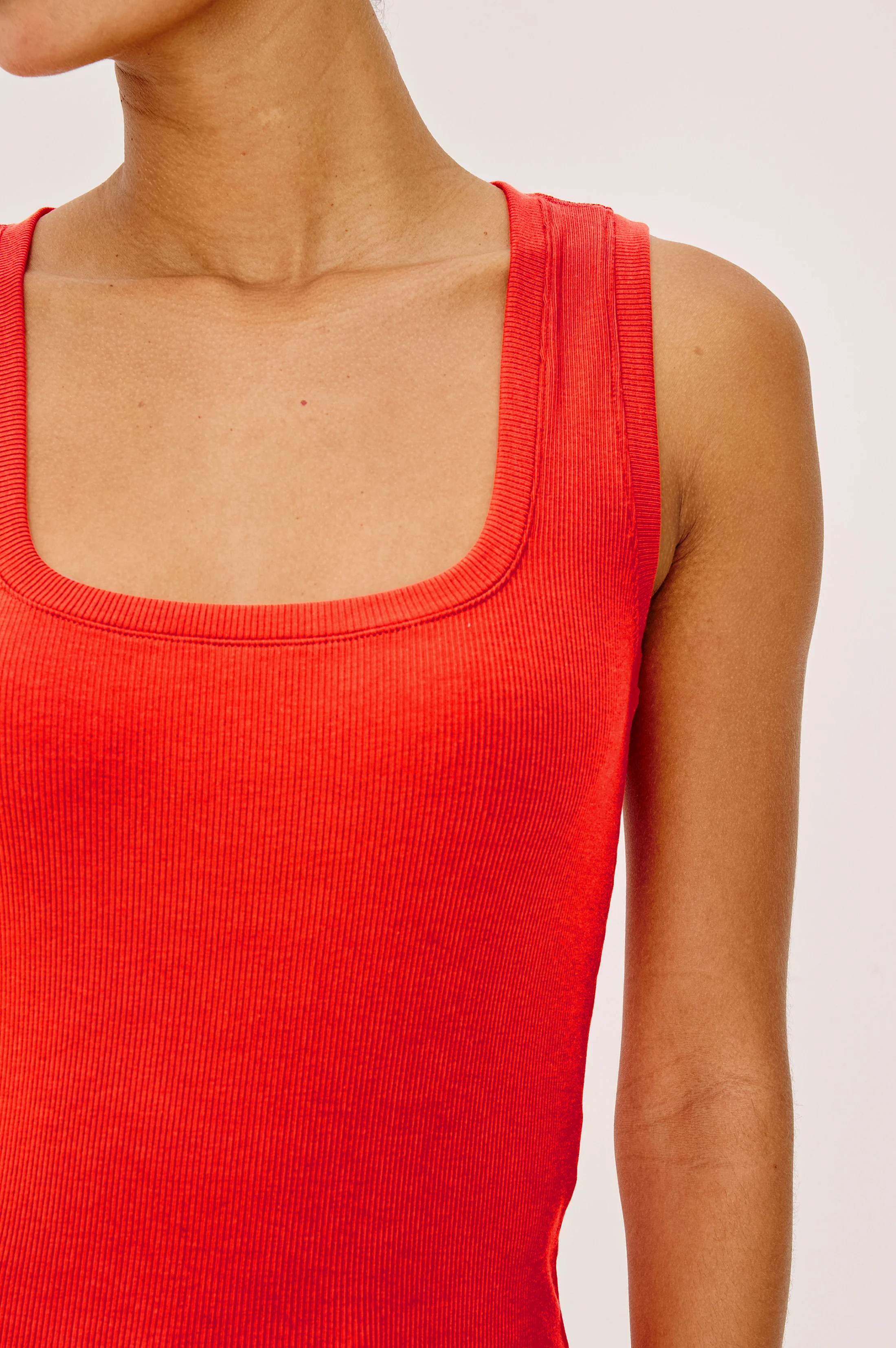 BOBBIE TANK - CHERRY - Image 2