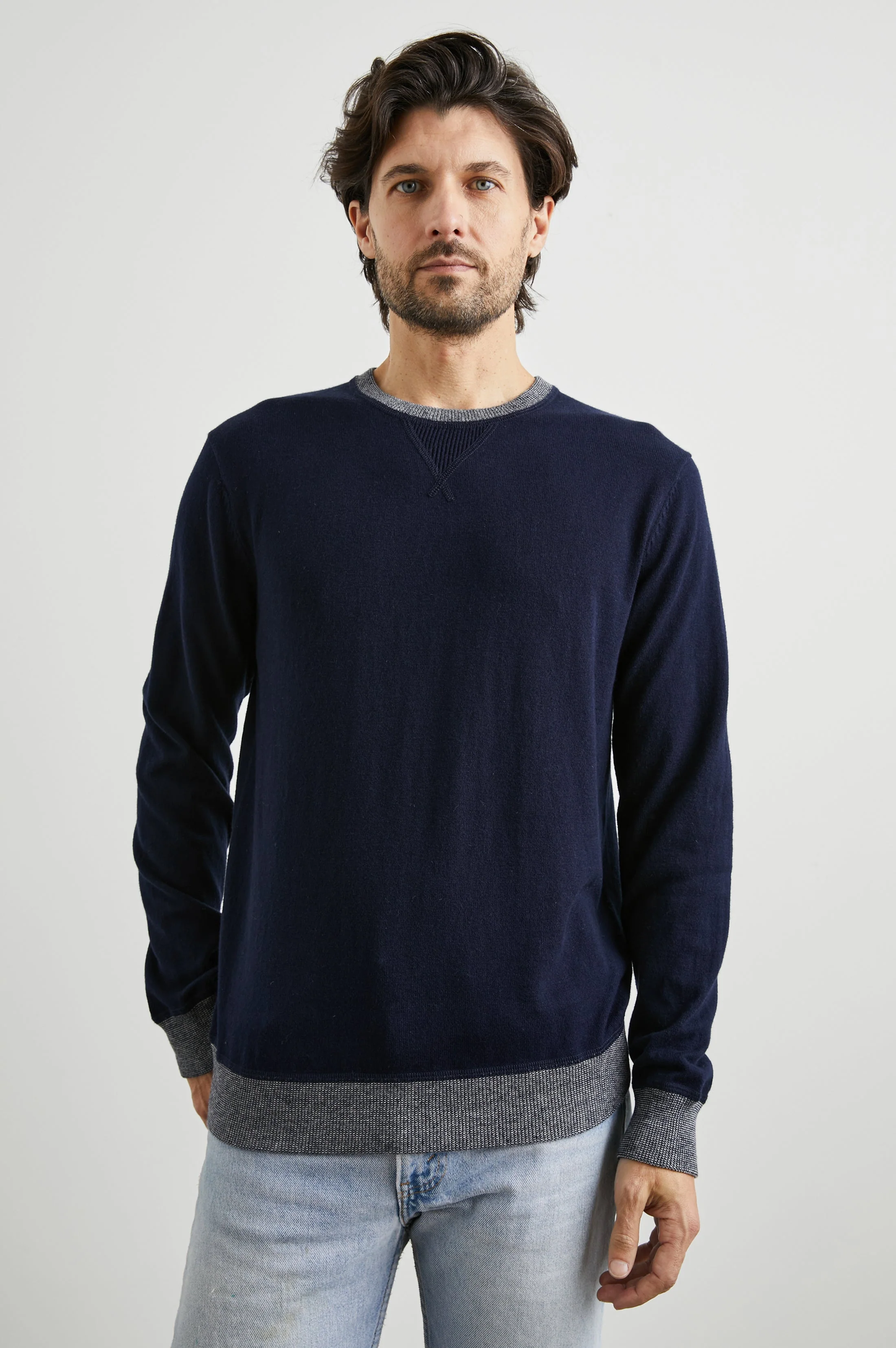 BURNS SWEATER - PERFECT NAVY - Image 4