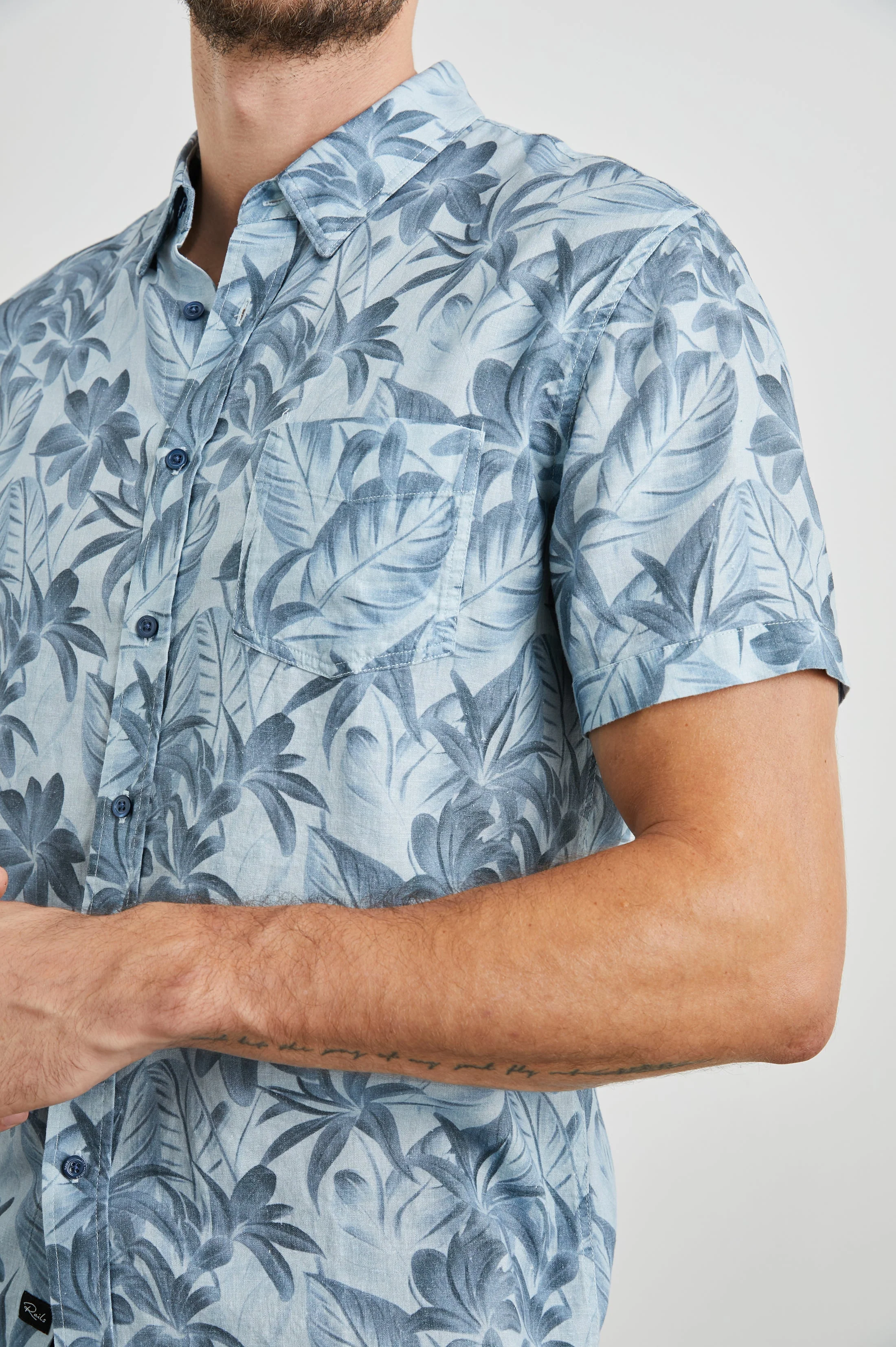 CARSON SHIRT - JUNGLE GARDEN REFLECTION - Image 2