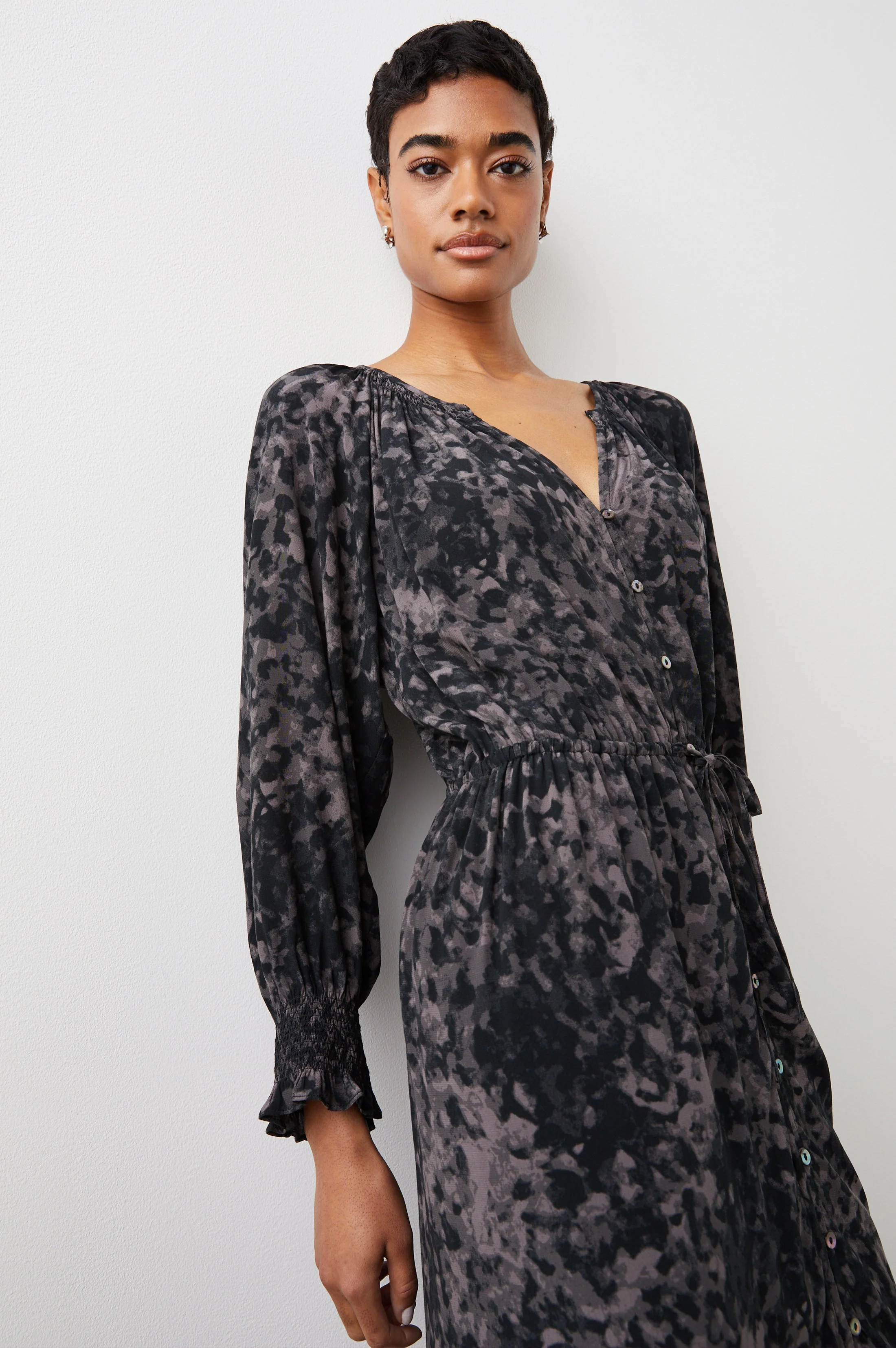 CECE DRESS - CHARCOAL TORTOISE - Image 4
