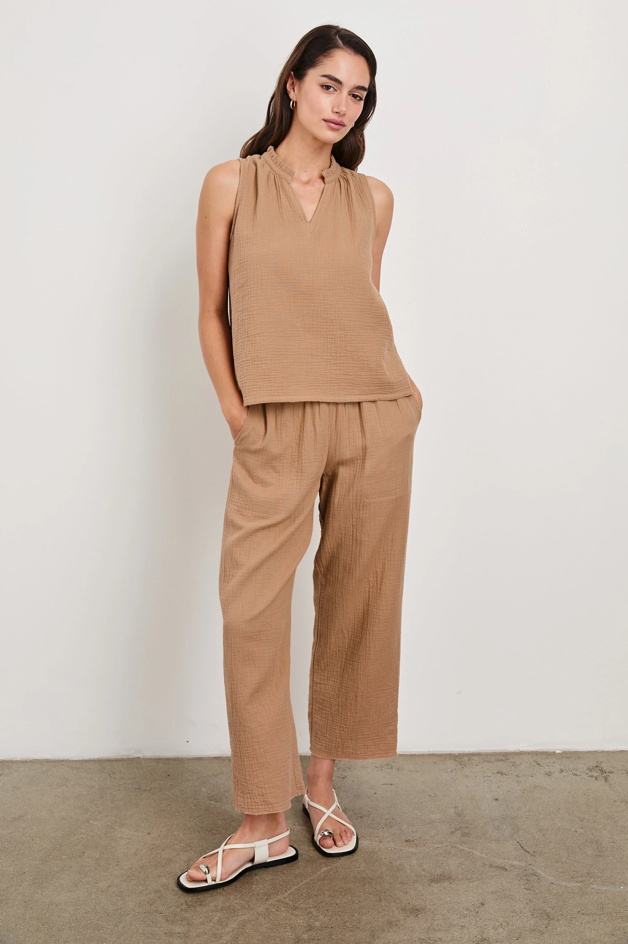 CHRISTY TOP - TAUPE - Image 3