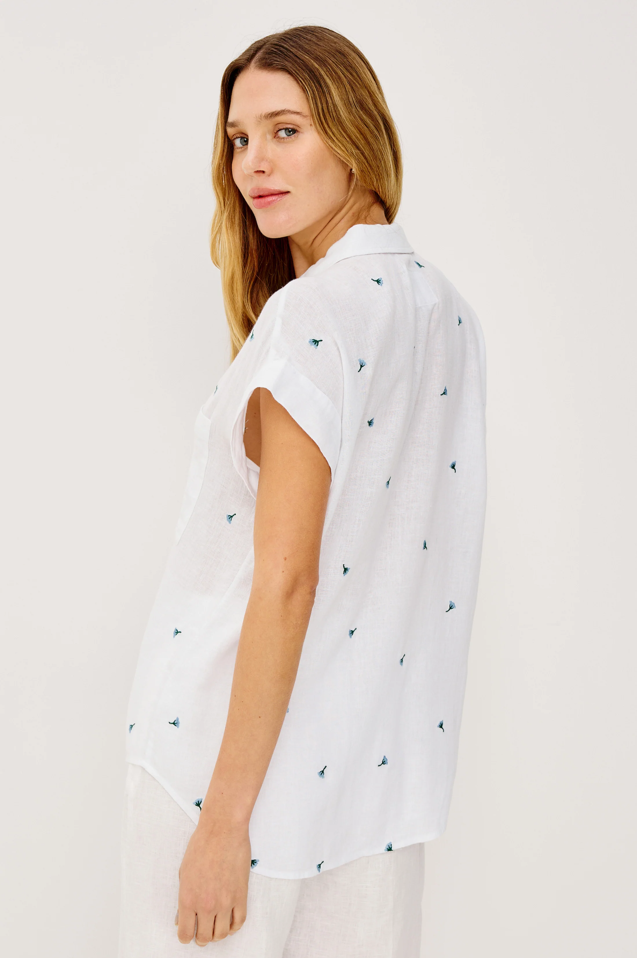 CITO SHIRT - BLUEBELL CARNATIONS - Image 5