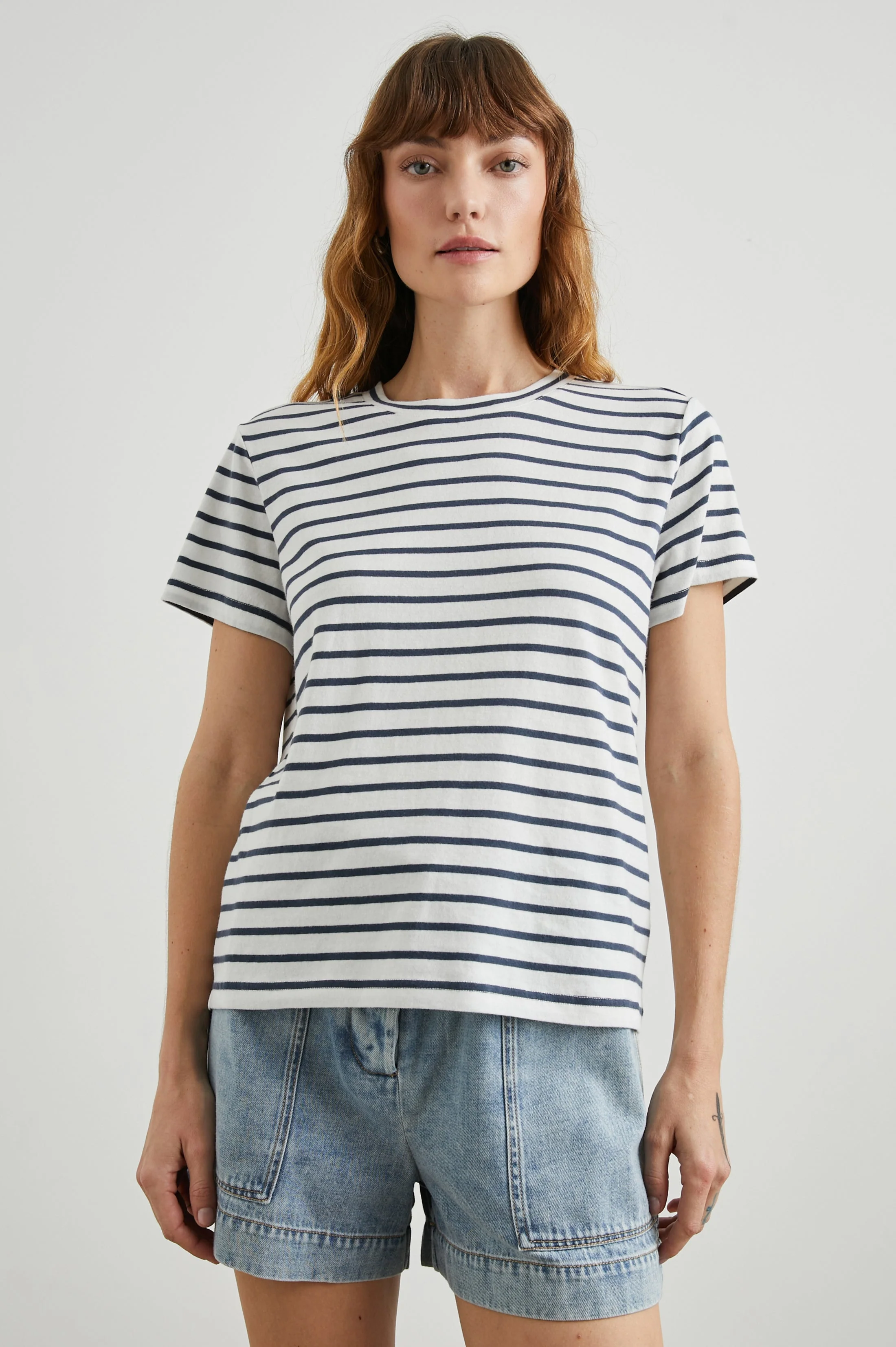 CLASSIC CREW NECK T-SHIRT - IVORY NAVY STRIPE - Image 4