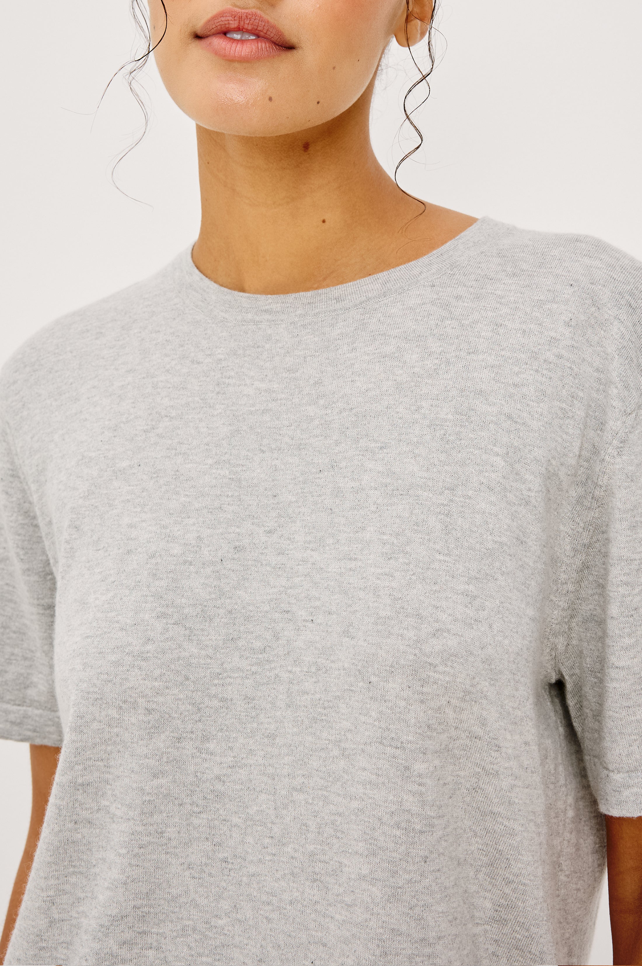 COTTON CASHMERE T-SHIRT - HEATHER GREY - Image 2