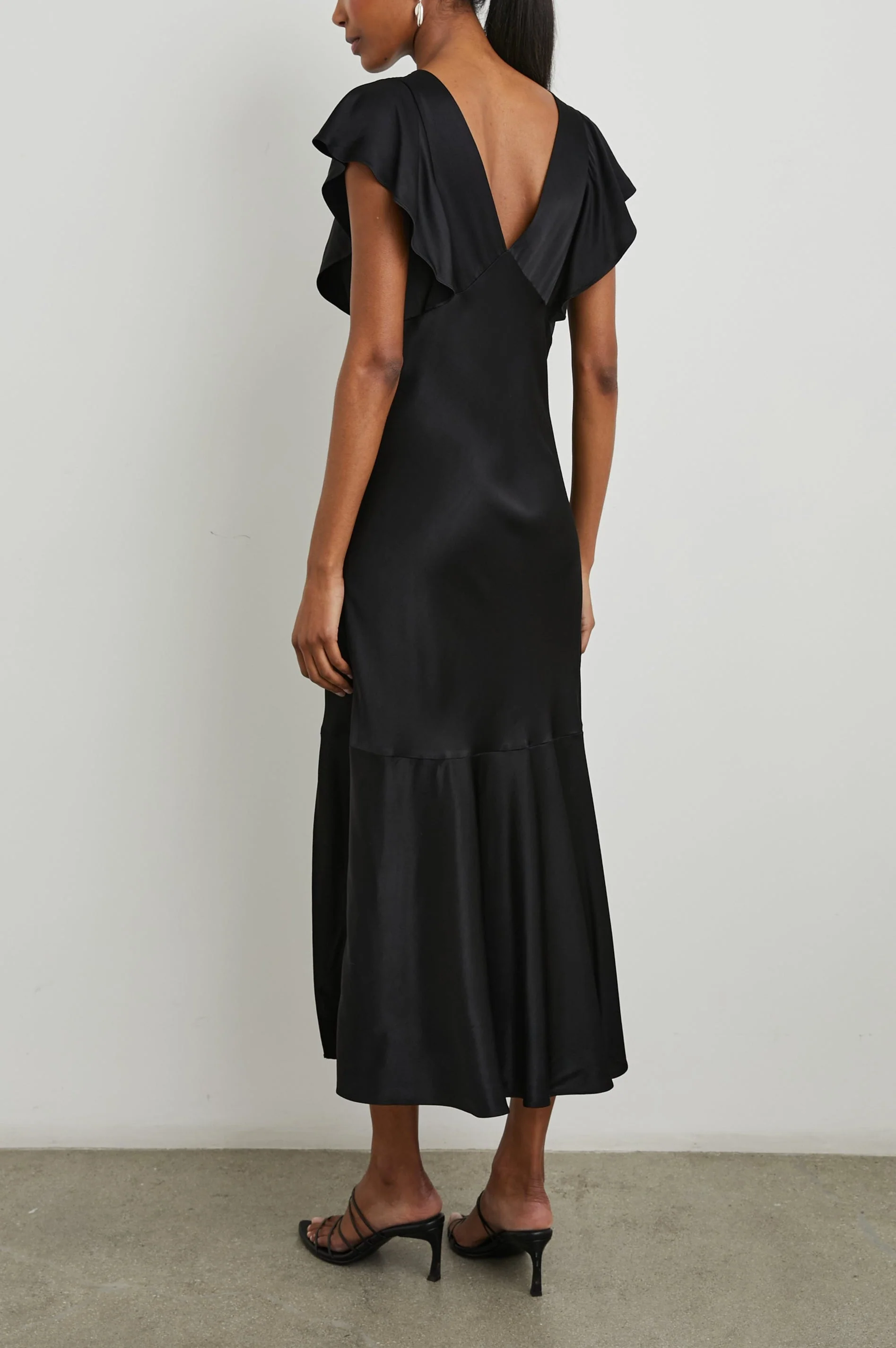 DINA DRESS - Black - Image 5