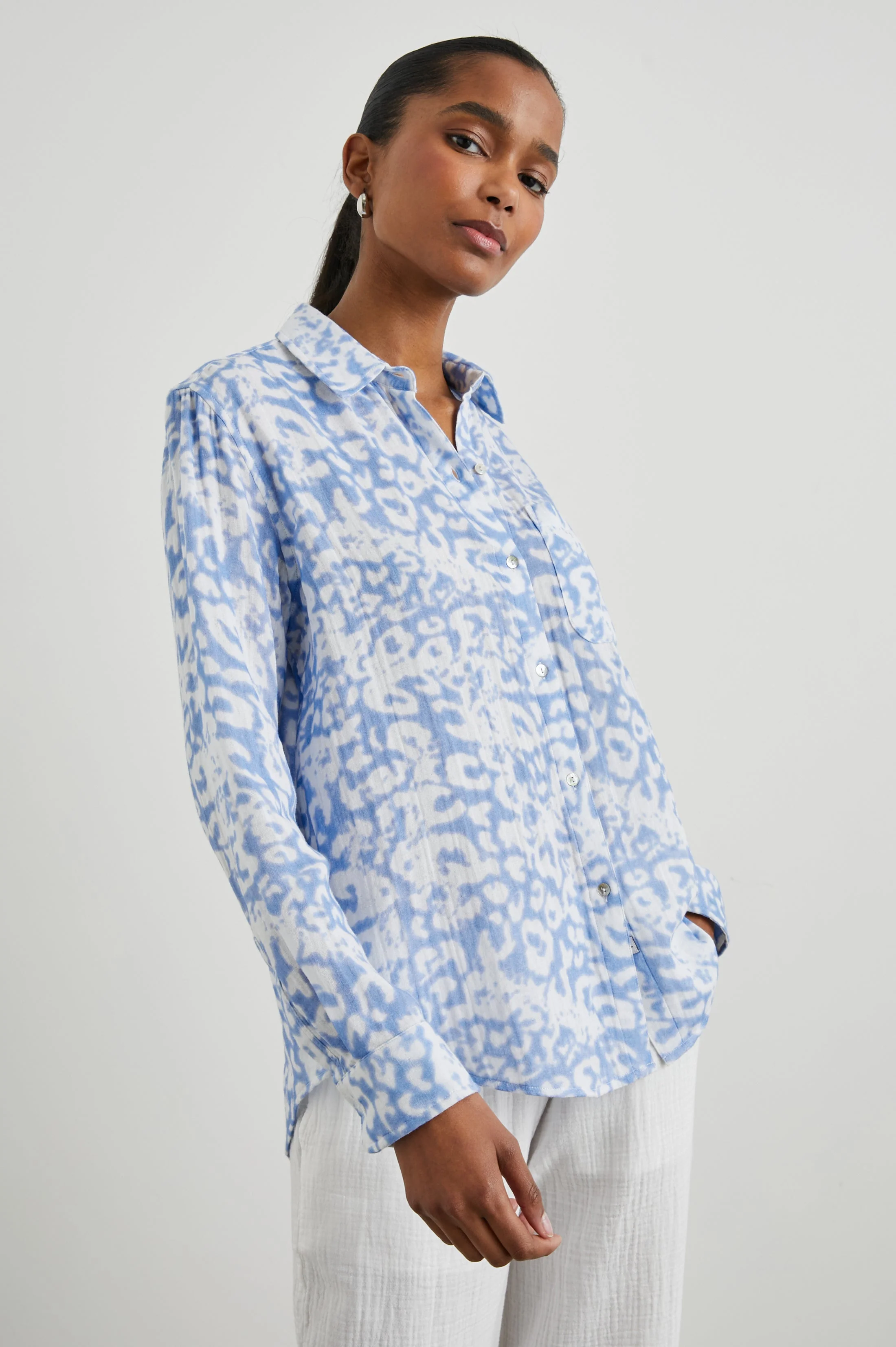 ELLIS SHIRT - BLUE DIFFUSED CHEETAH - Image 4