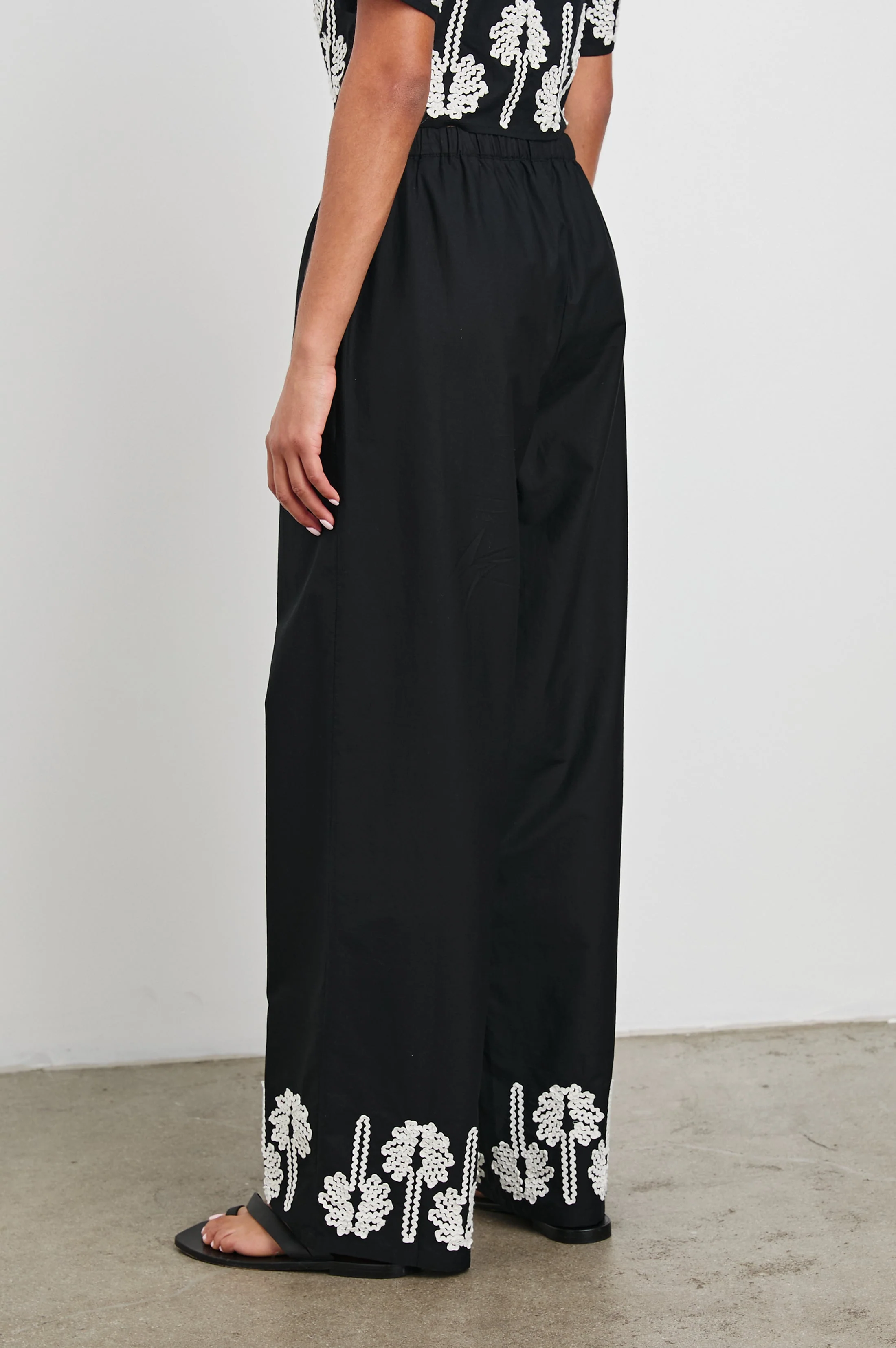 EMMIE PANT - BLACK IVORY PALM TREES - Image 5