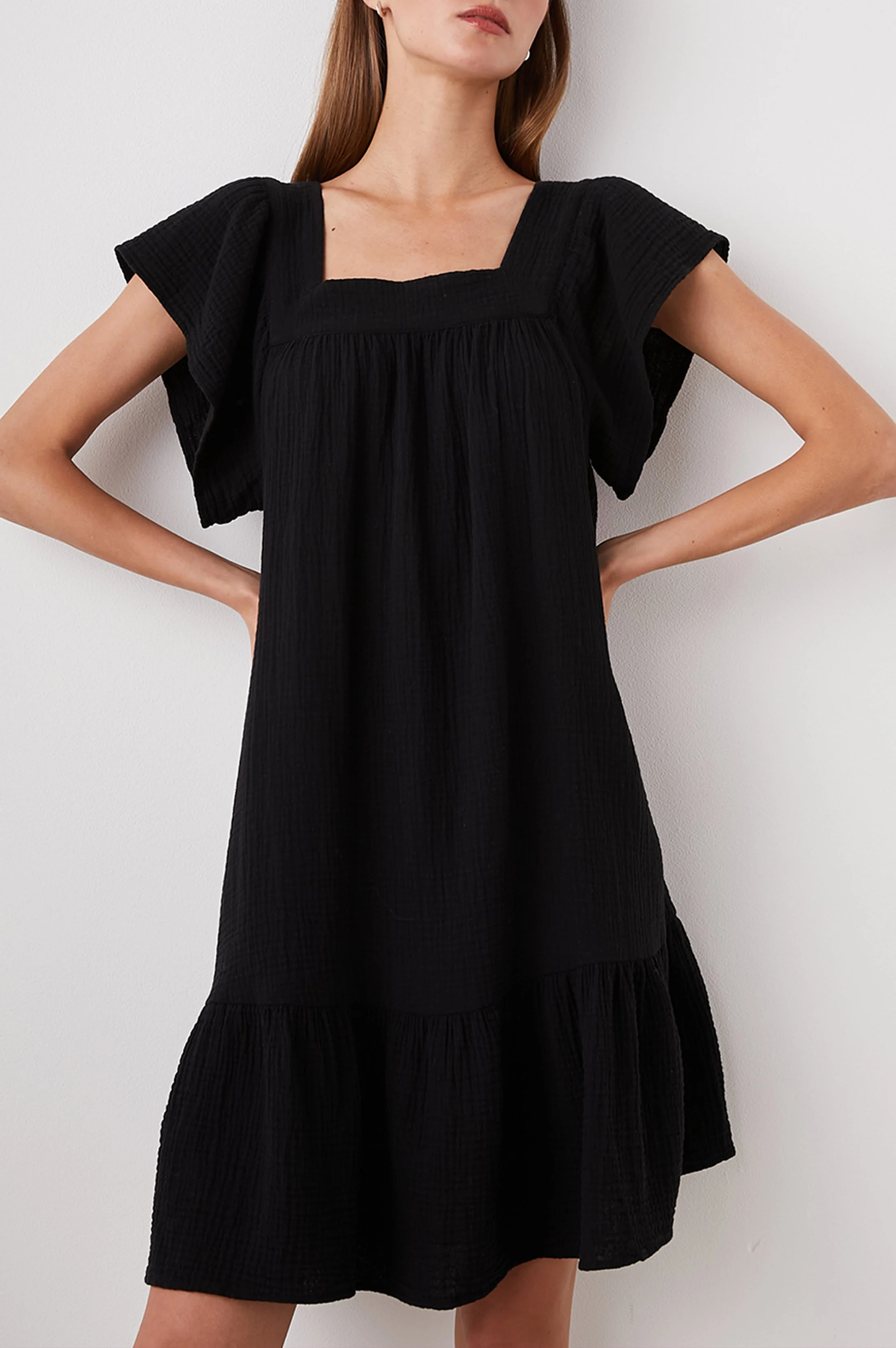 EVERDEEN DRESS - BLACK