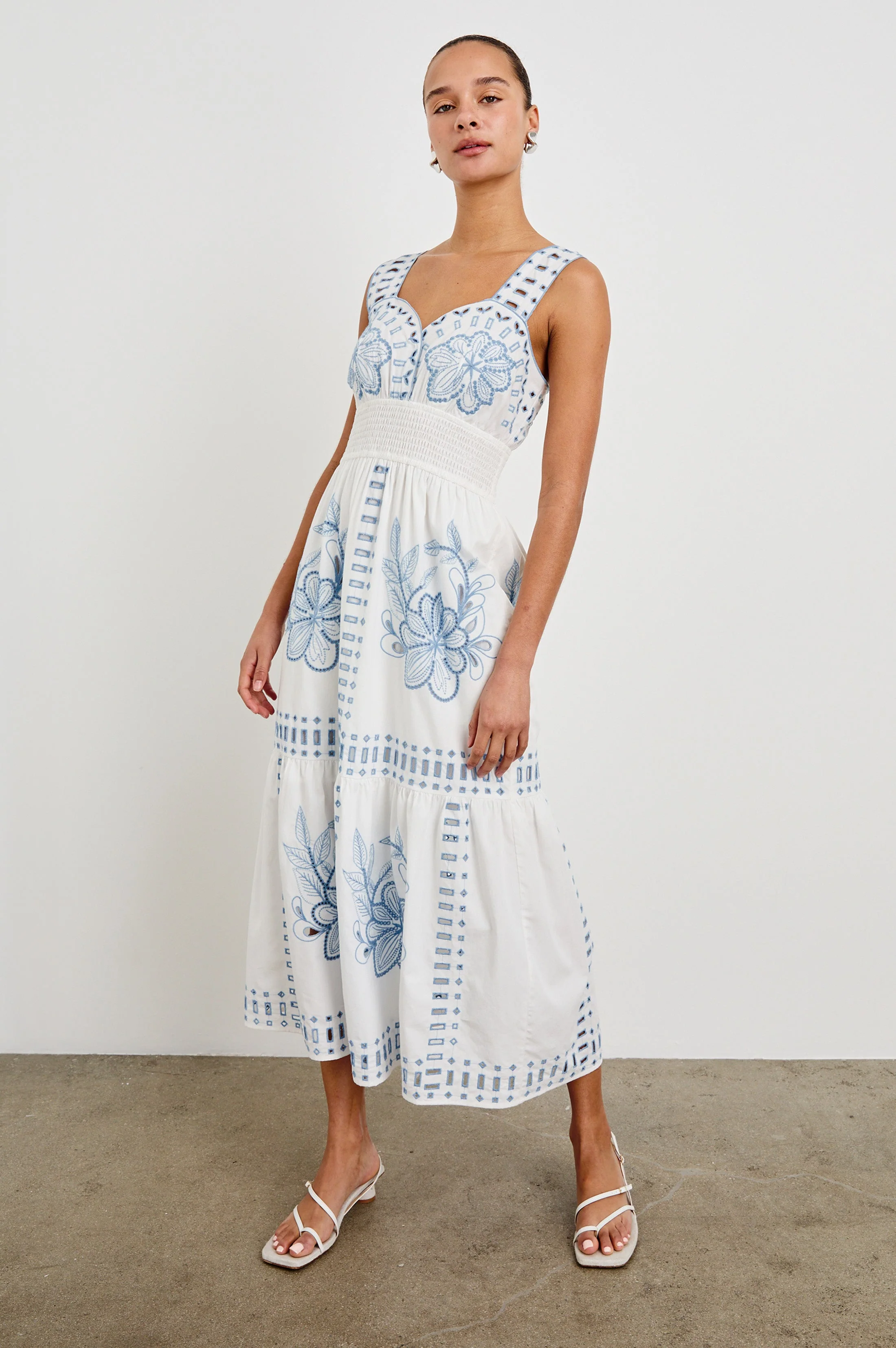 FAWN DRESS - WHITE BLUE EMBROIDERY - Image 4