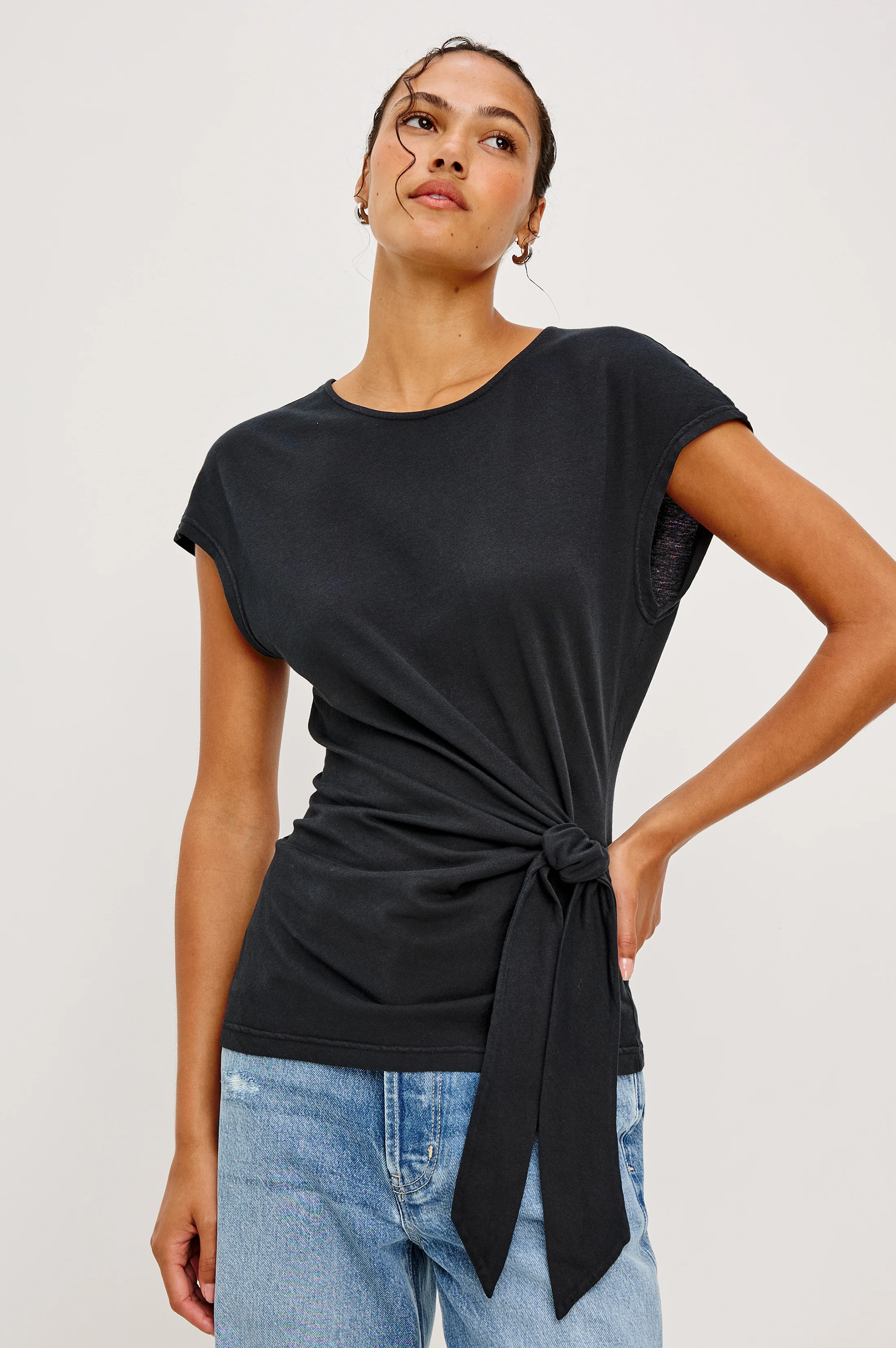 GABBIE TOP - BLACK