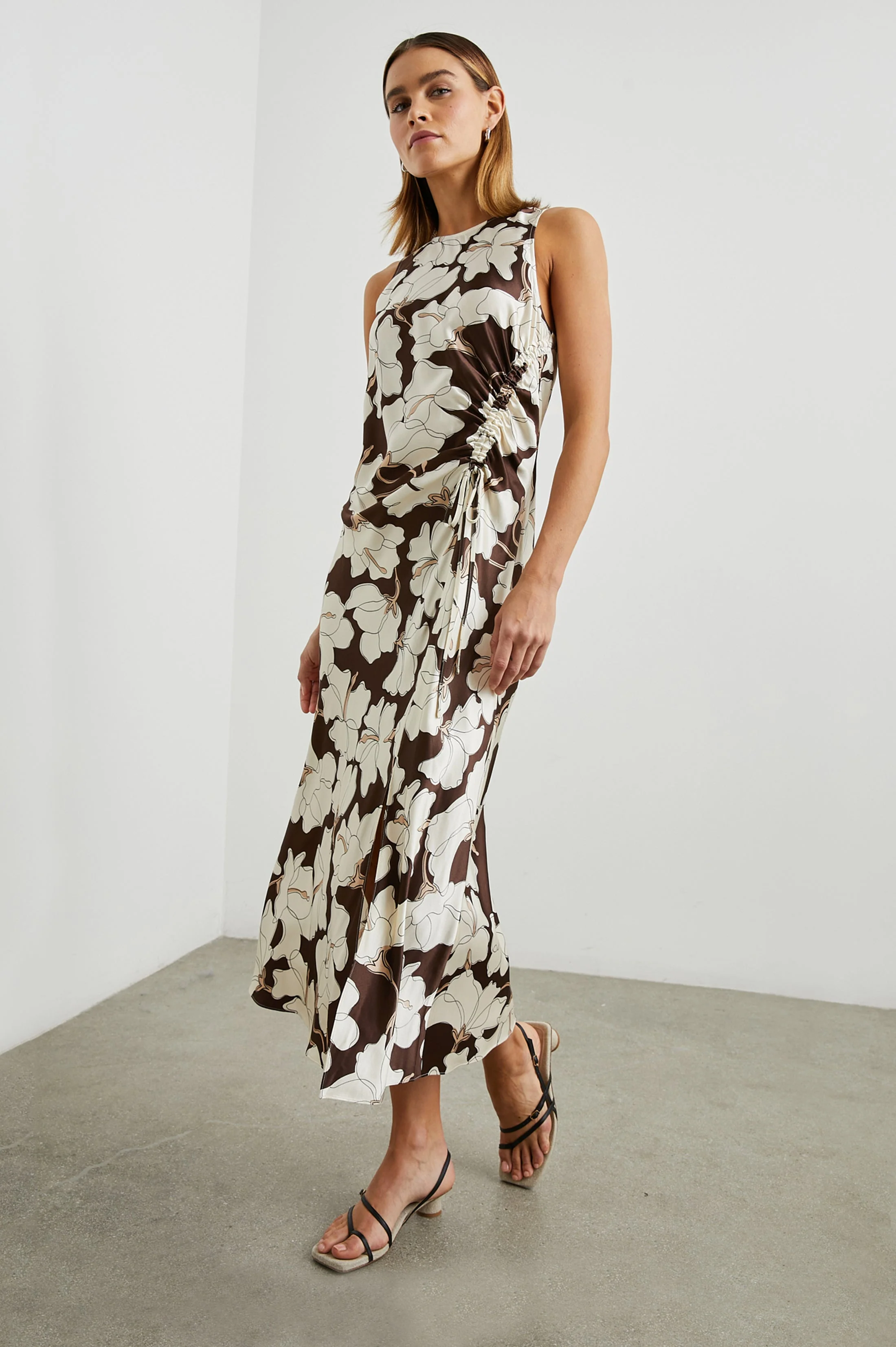 GABRIELLA DRESS - MOCHA FLORAL - Image 4