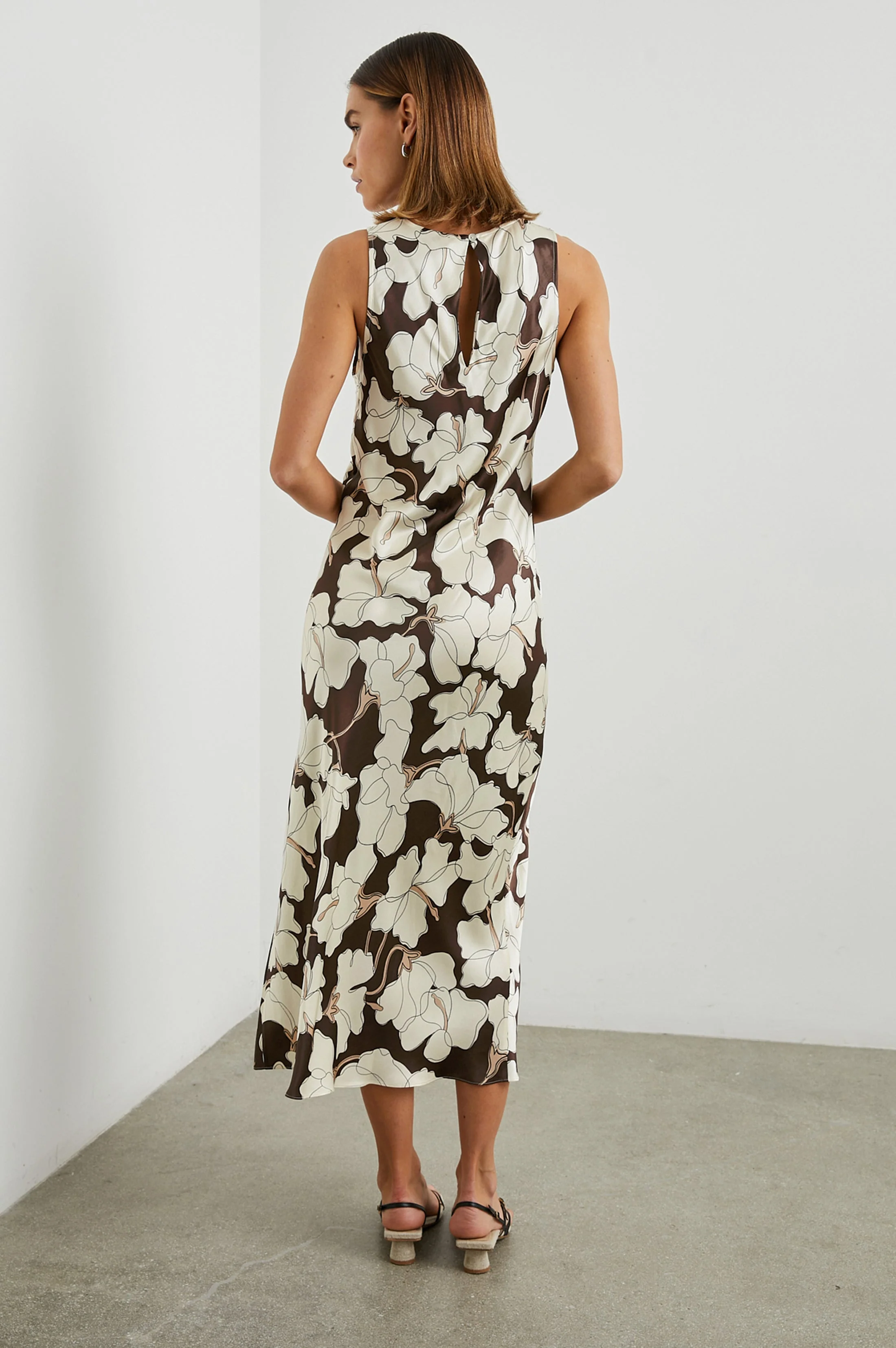 GABRIELLA DRESS - MOCHA FLORAL - Image 5