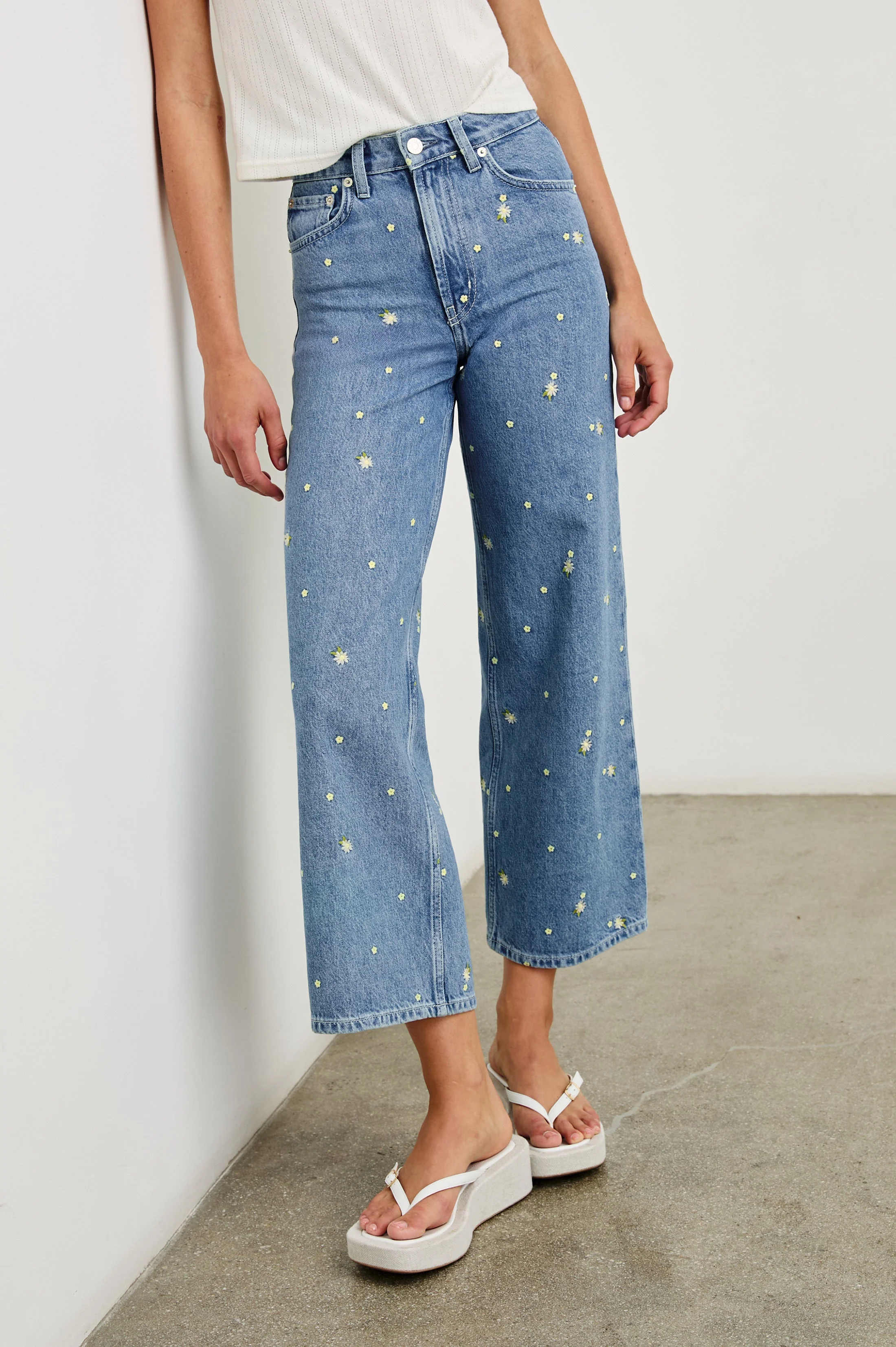 GETTY CROP WIDE LEG - INDIGO FLORAL - Image 5