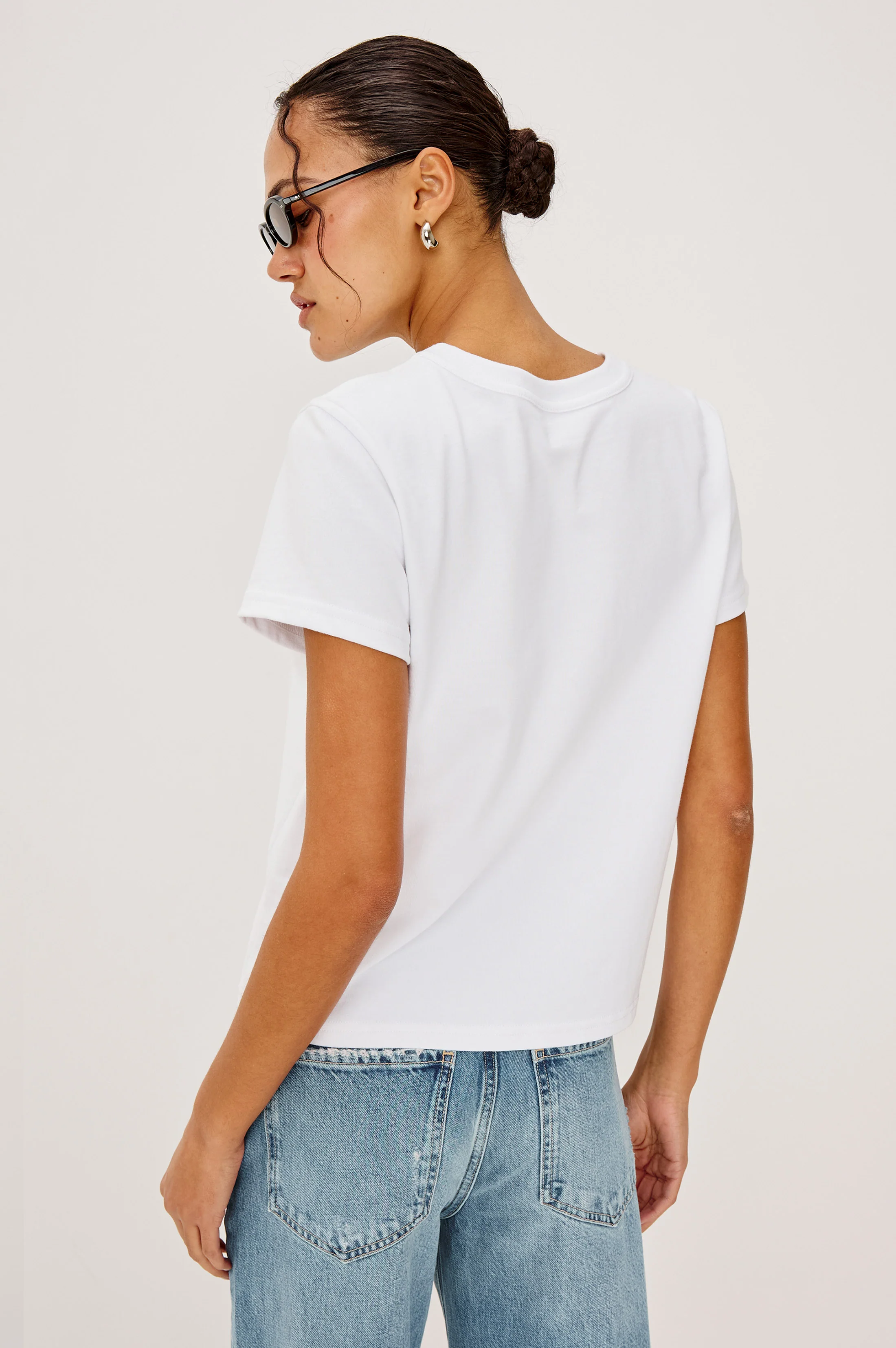 GIRLFRIEND T-SHIRT - WHITE - Image 4