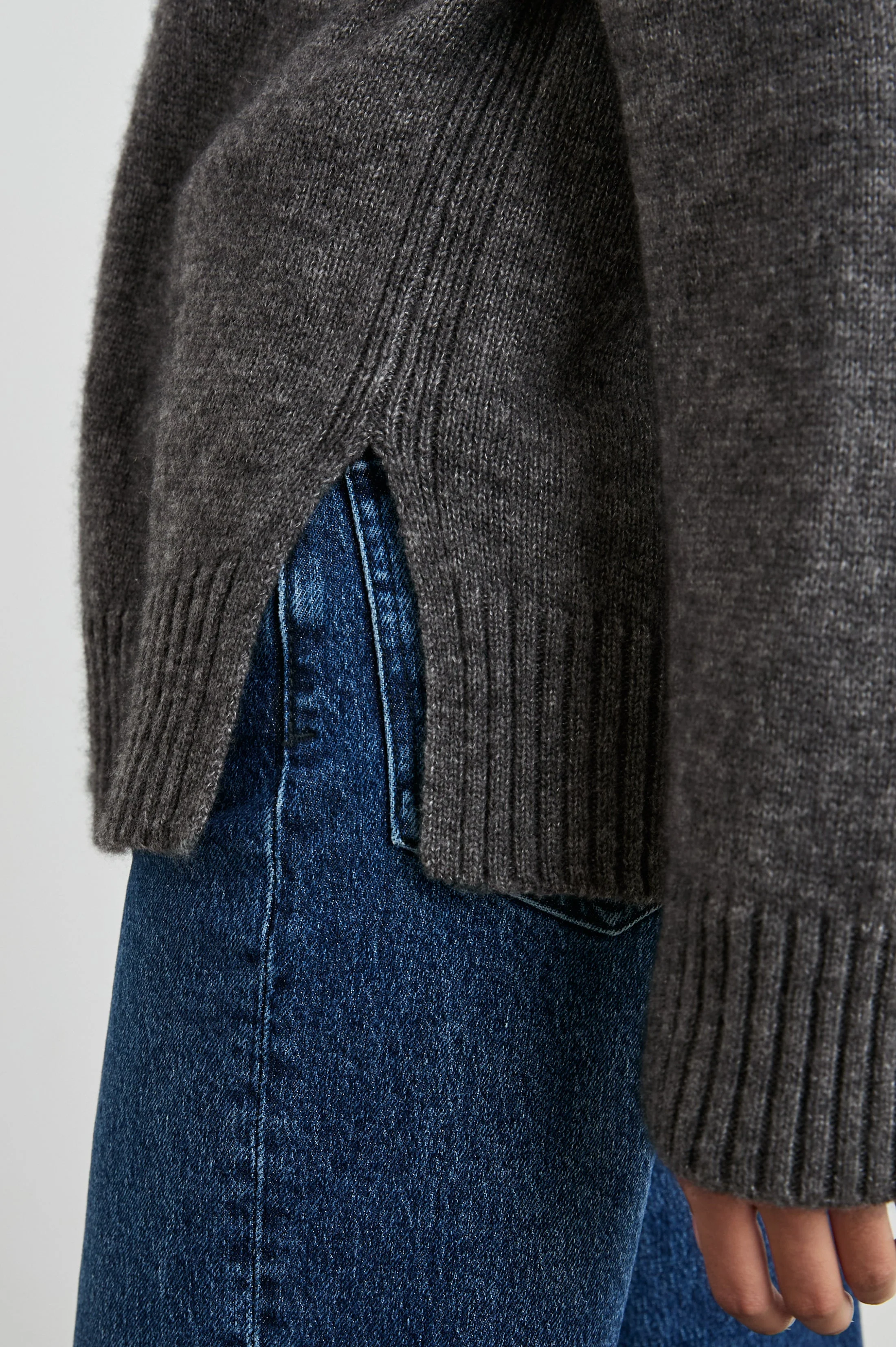 GISELLA SWEATER - THUNDER - Image 2