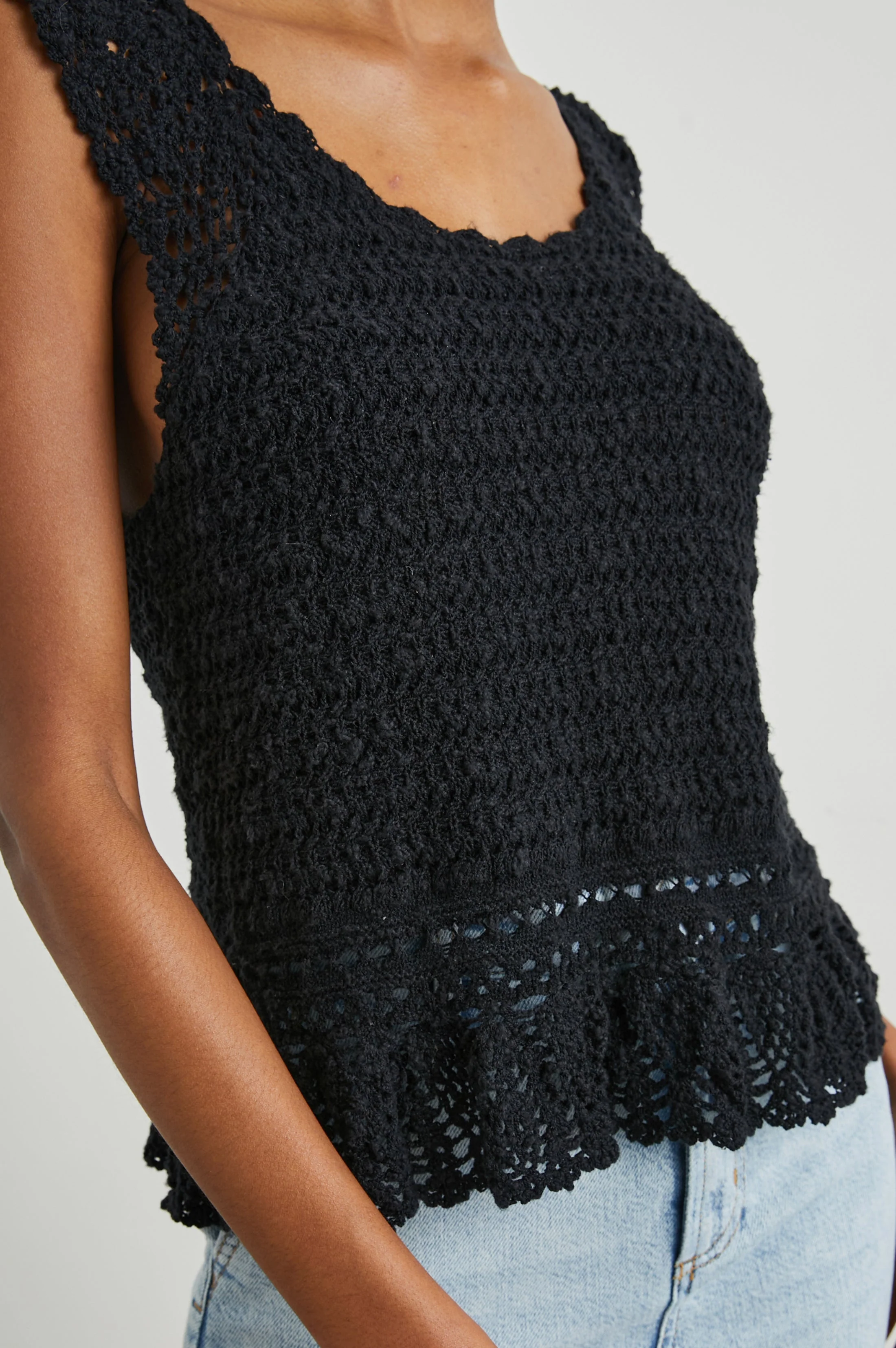 HATTIE TOP - BLACK - Image 2