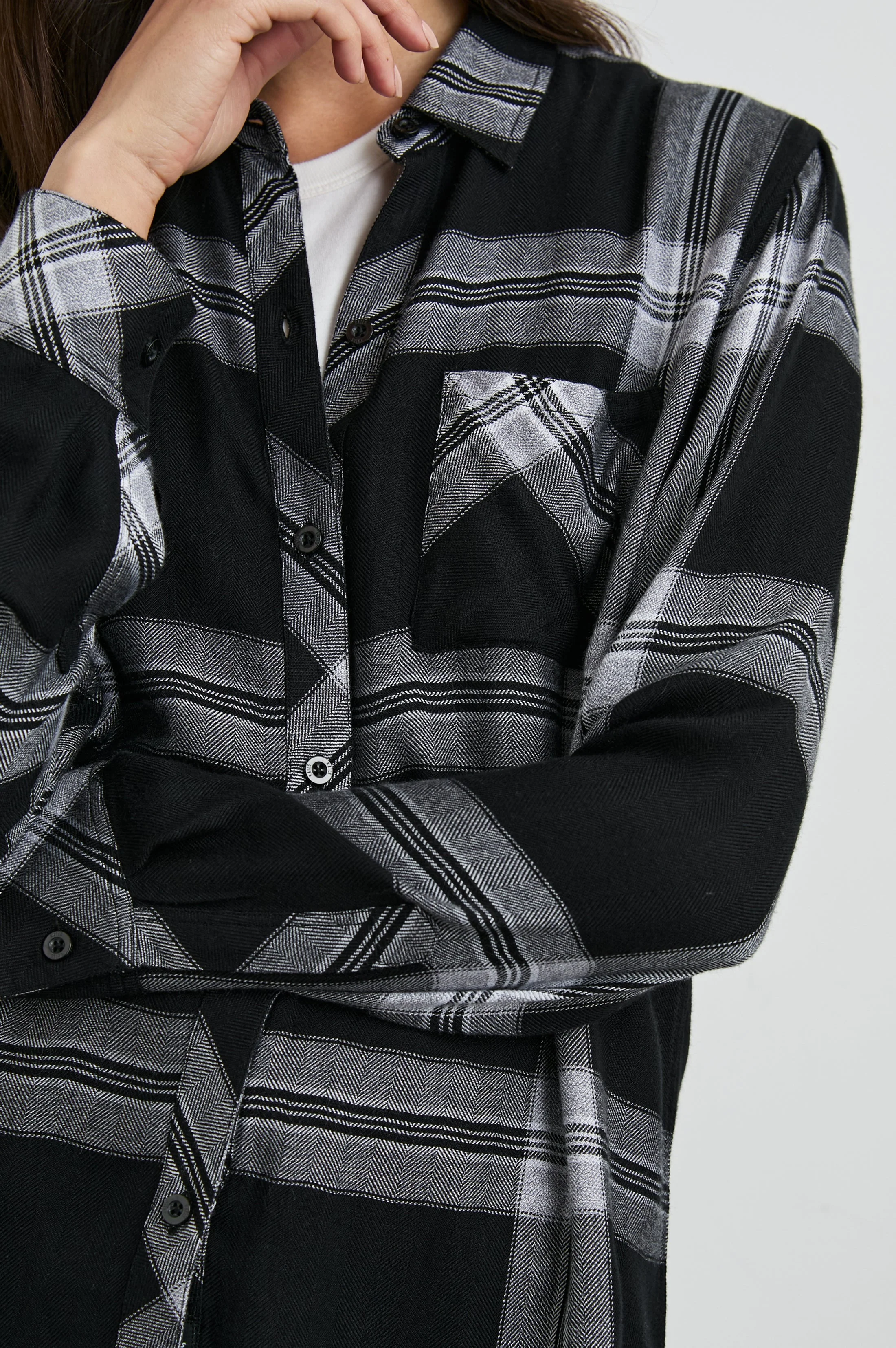 HUNTER SHIRT - BLACK CINDER - Image 2