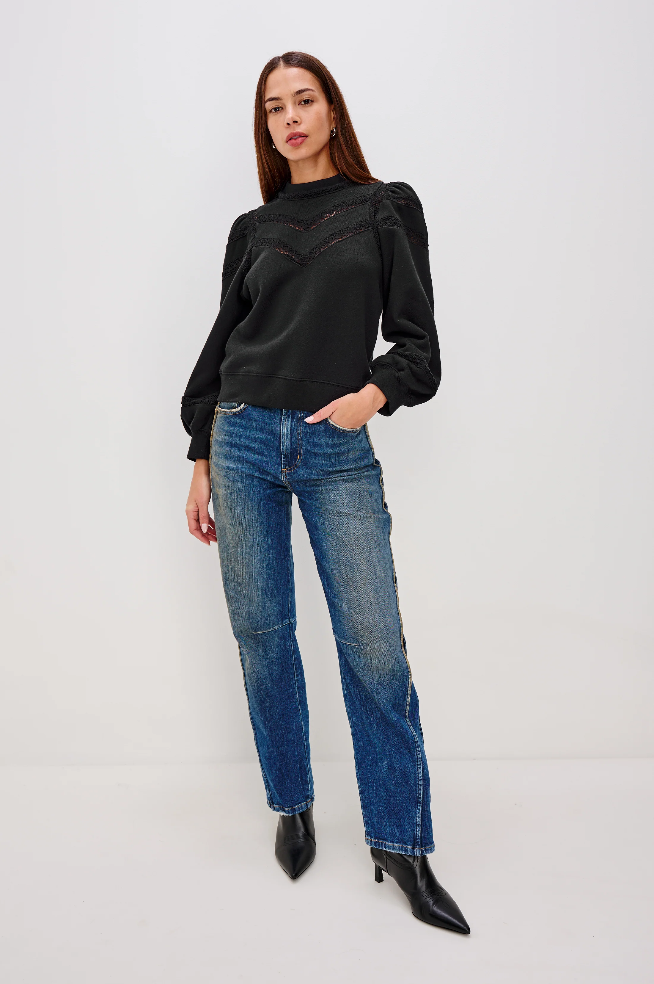 ISLES SWEATSHIRT - BLACK - Image 2