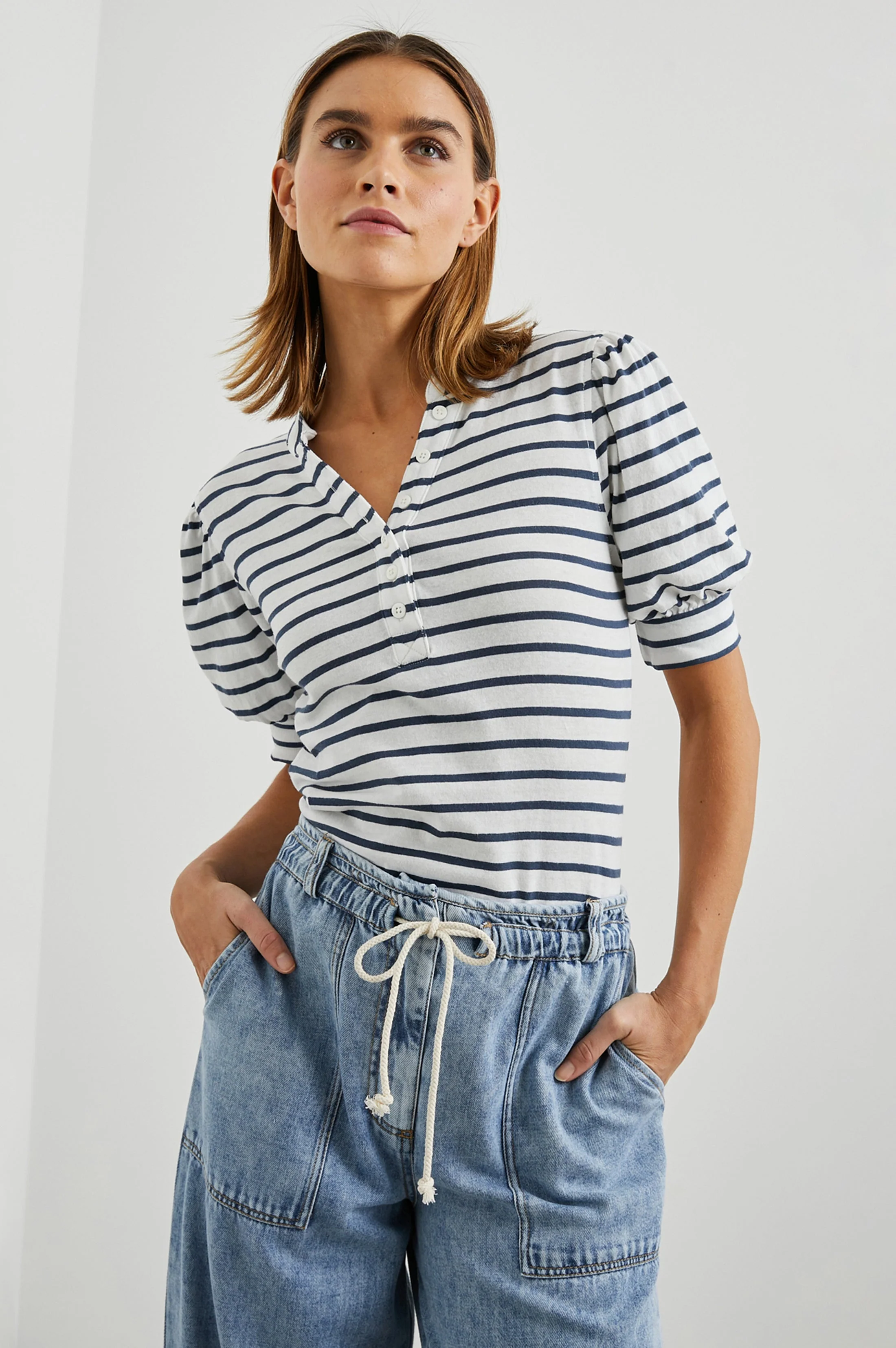 JEWEL TOP - IVORY NAVY STRIPE