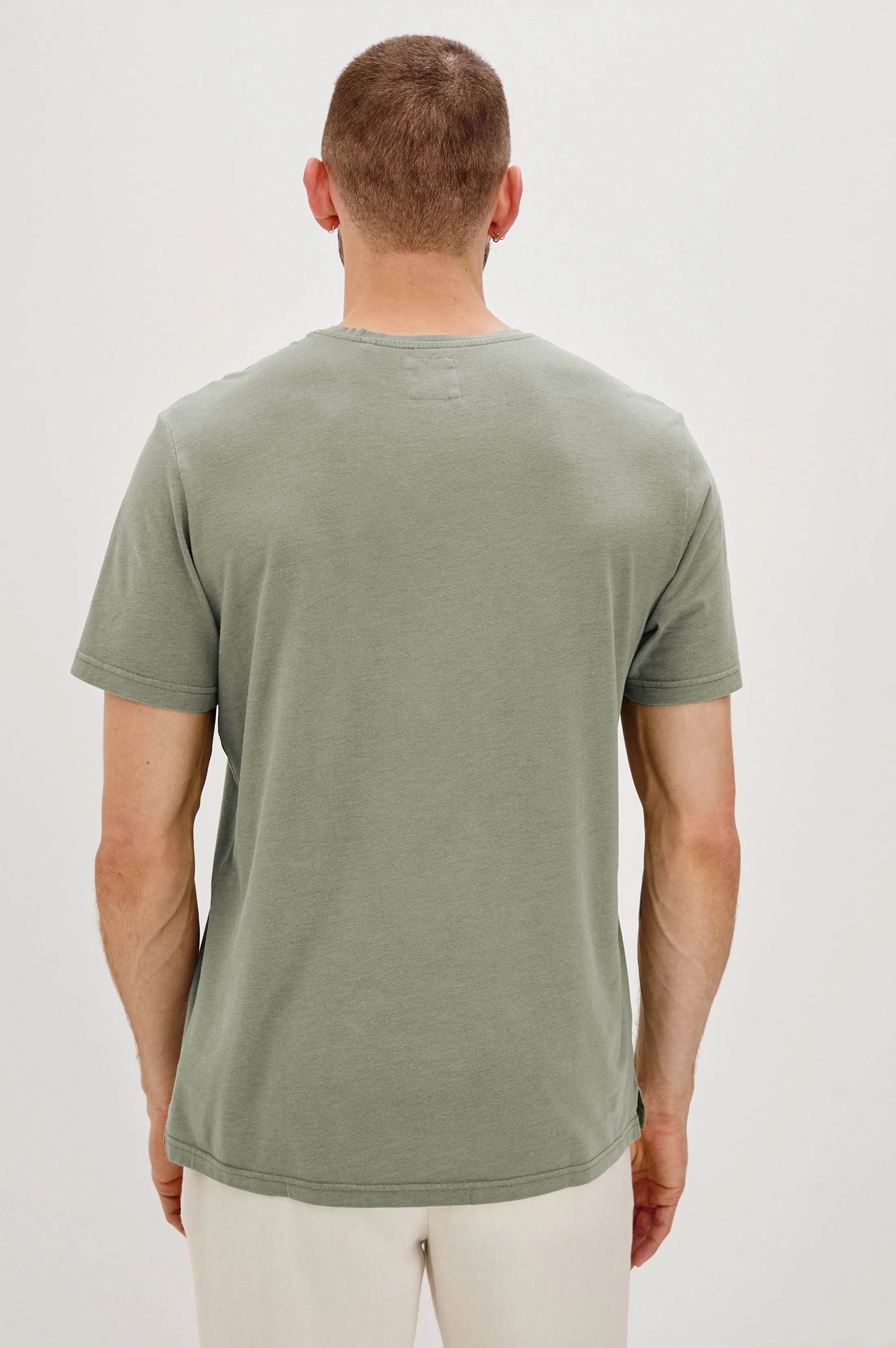 JOHNNY T-SHIRT - OLIVE - Image 5