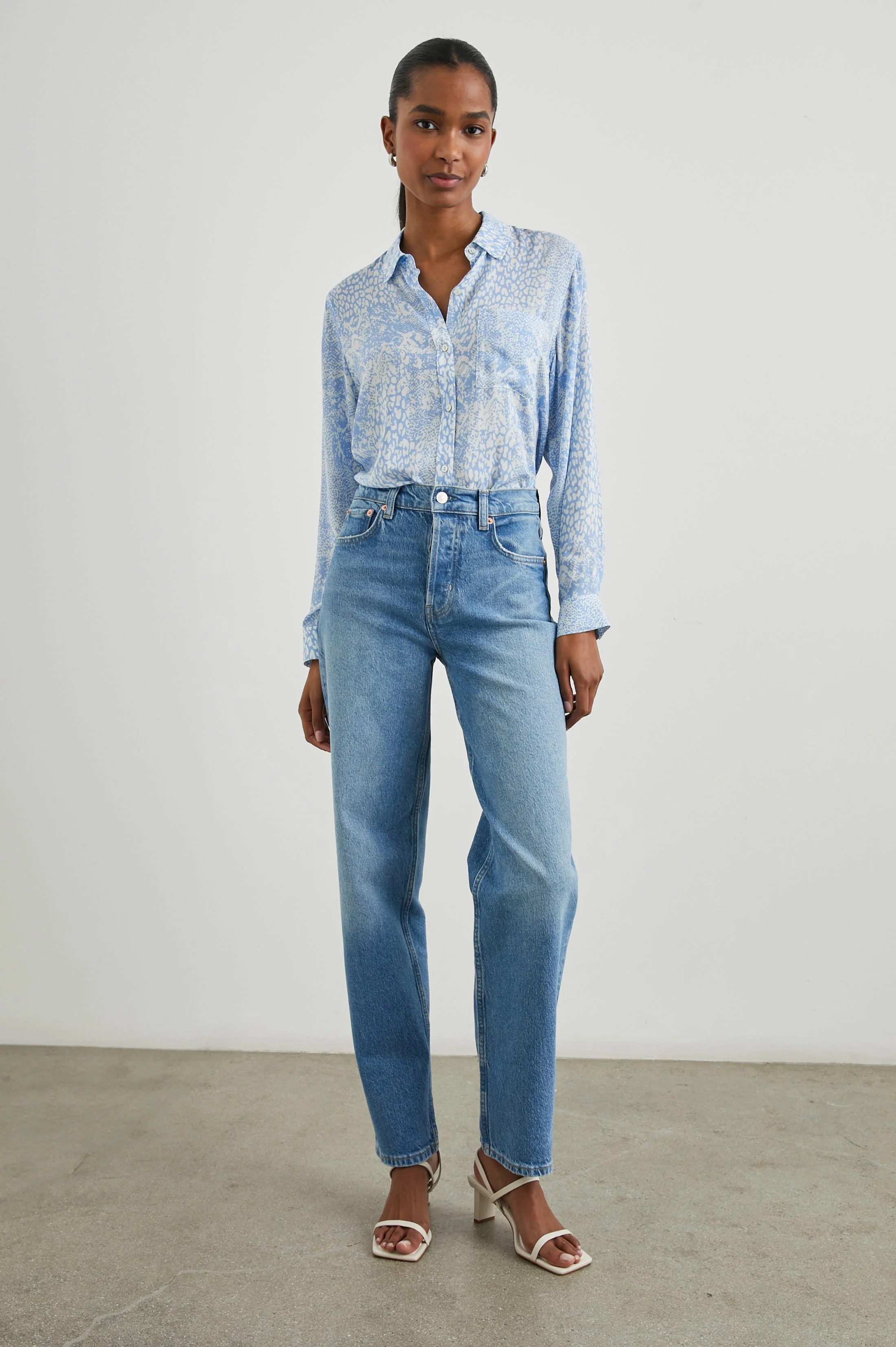 JOSEPHINE SHIRT - AQUA MIXED ANIMALS - Image 3