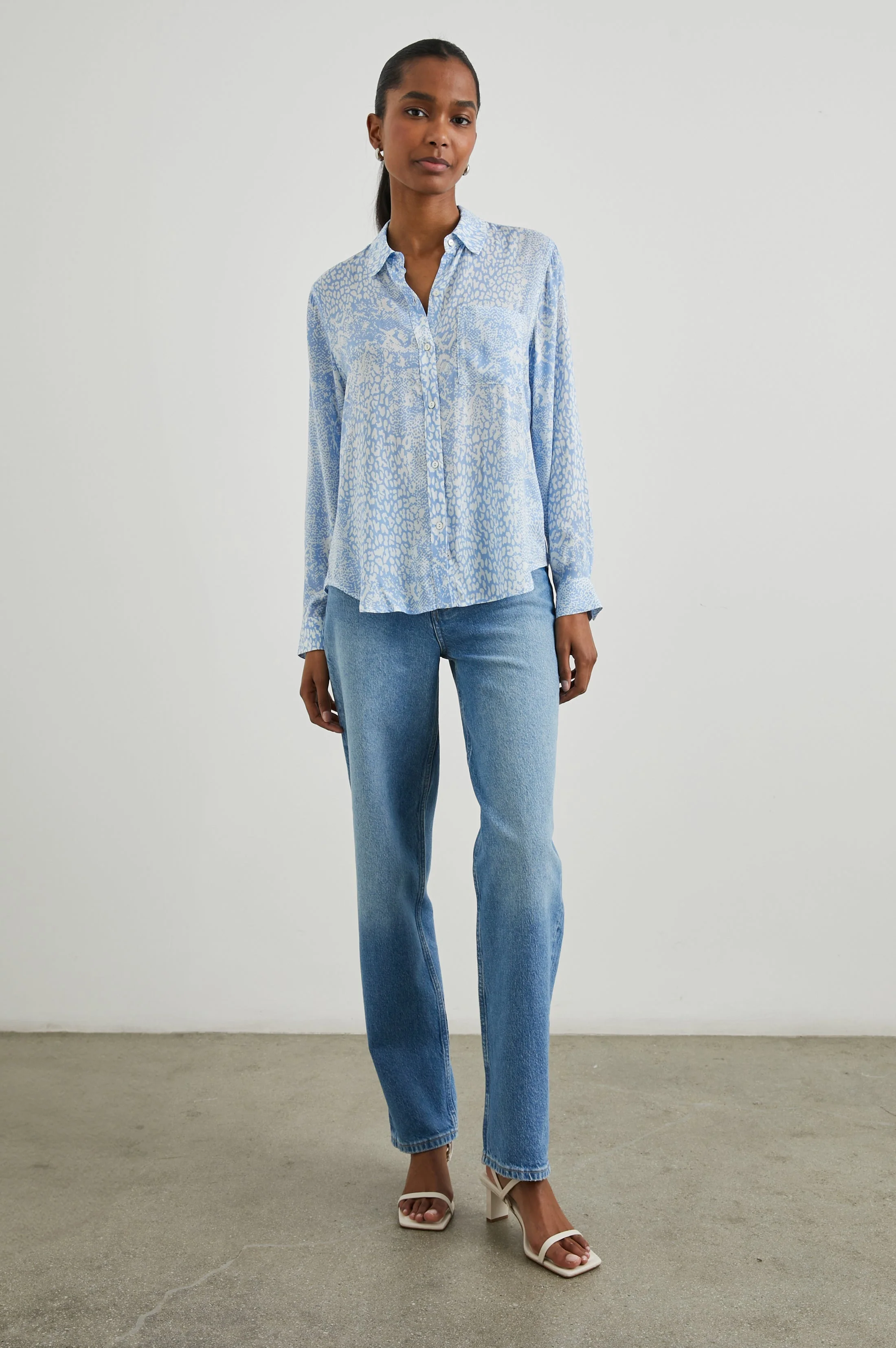 JOSEPHINE SHIRT - AQUA MIXED ANIMALS - Image 4