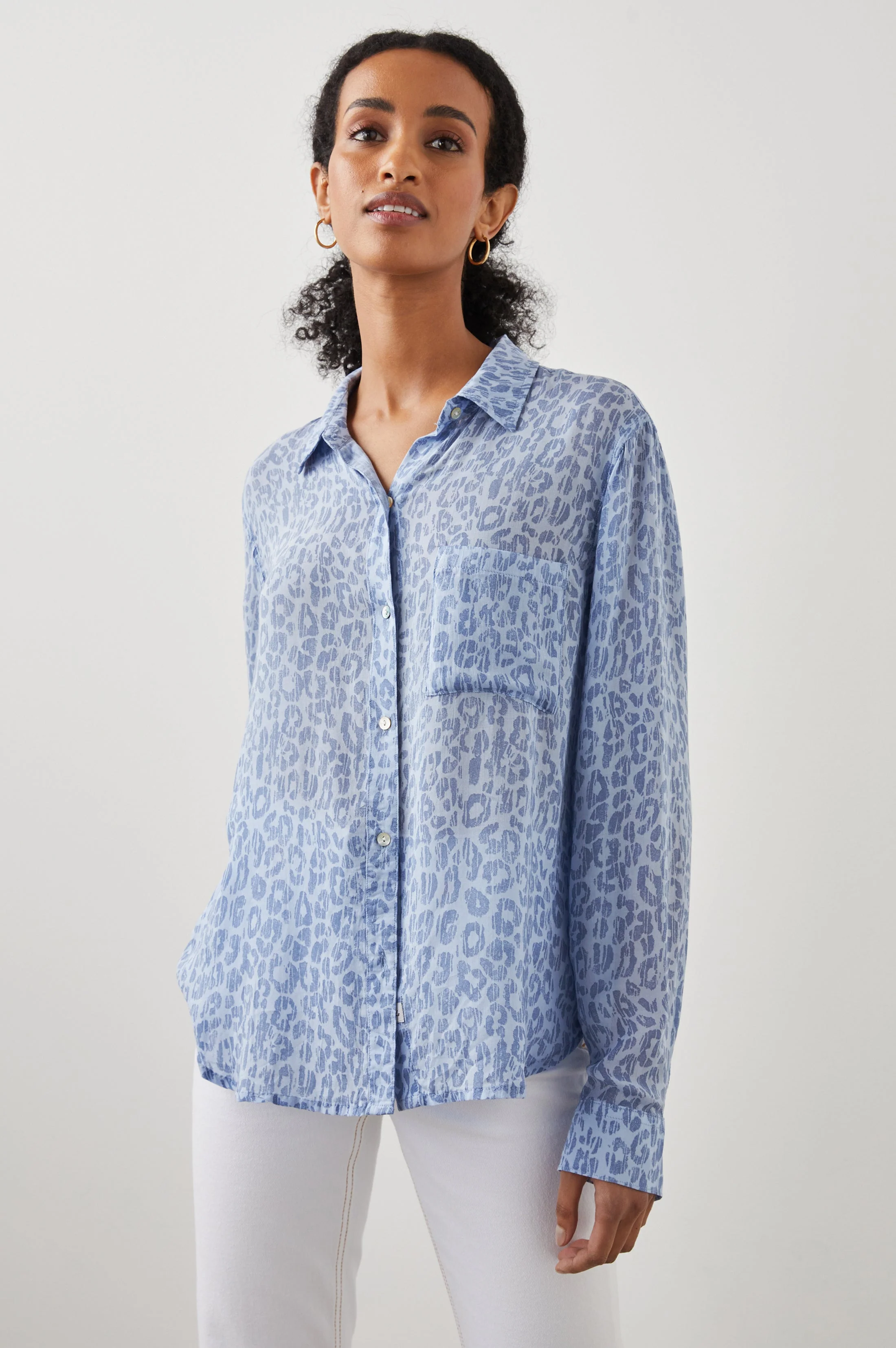 JOSEPHINE SHIRT - BLUE BATIK CHEETAH