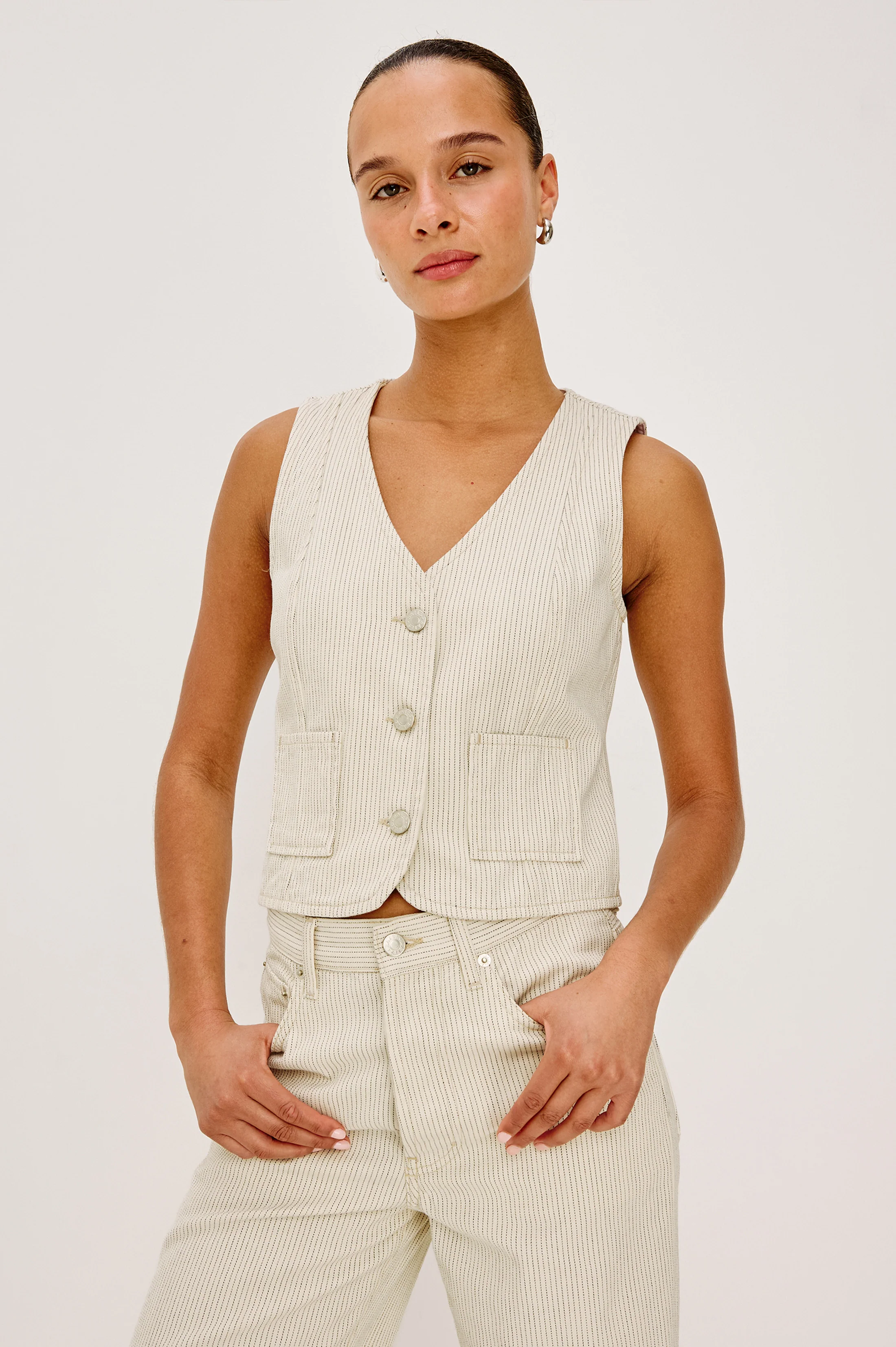 LA JOLLA VEST - ECRU RAILROAD STRIPE