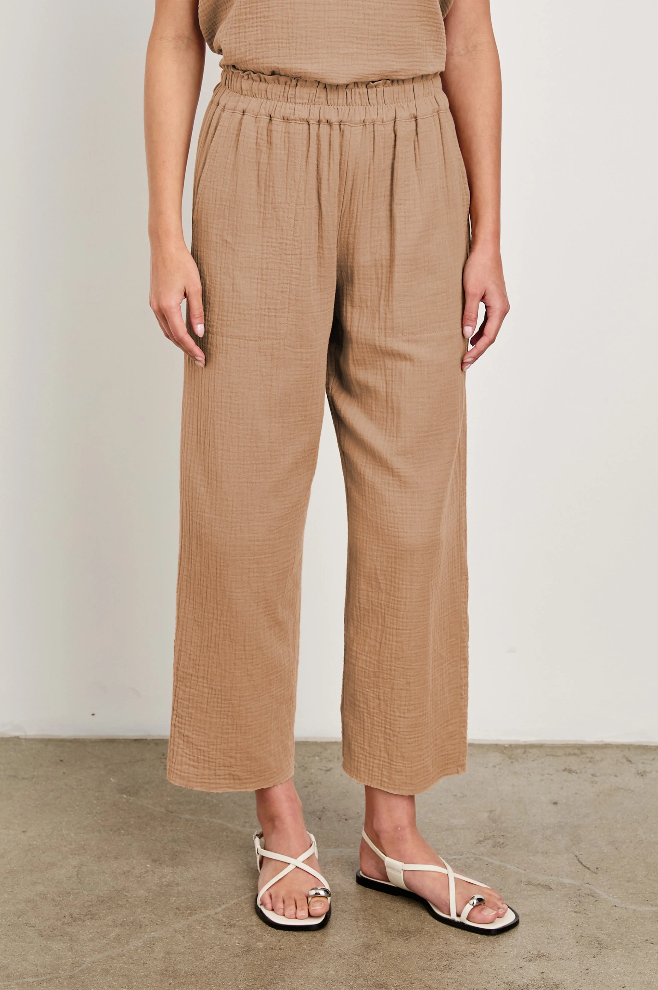 LEON CROP PANT - TAUPE - Image 5