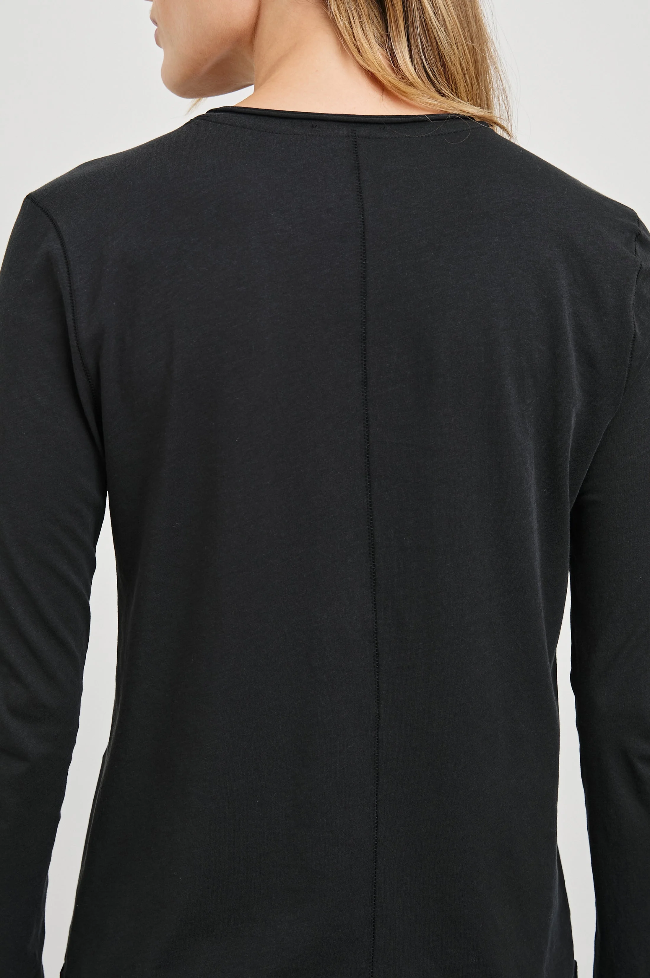 LONG SLEEVE CREW NECK T-SHIRT - BLACK - Image 2