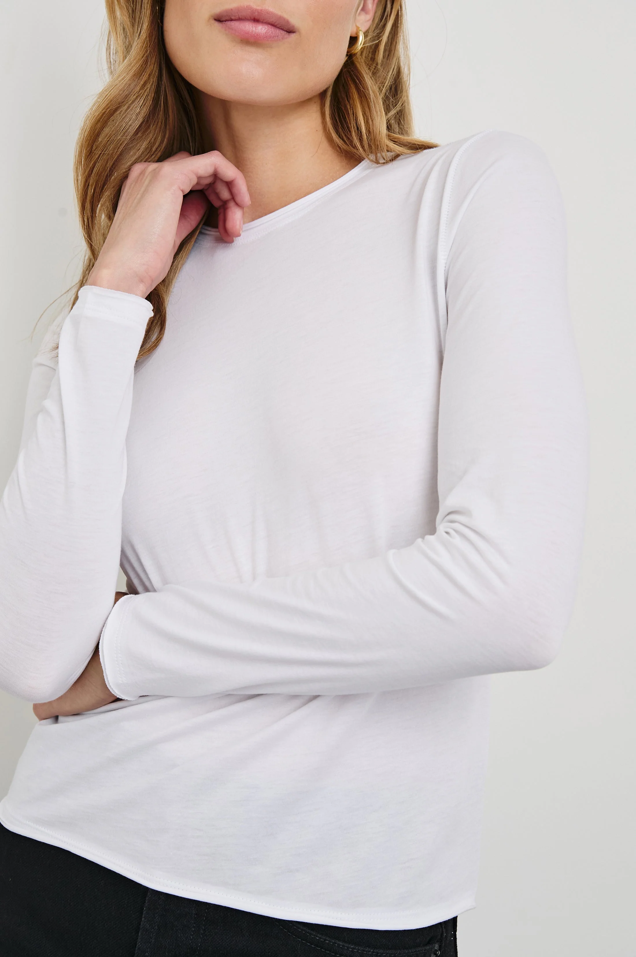 LONG SLEEVE CREW NECK T-SHIRT - WHITE - Image 2