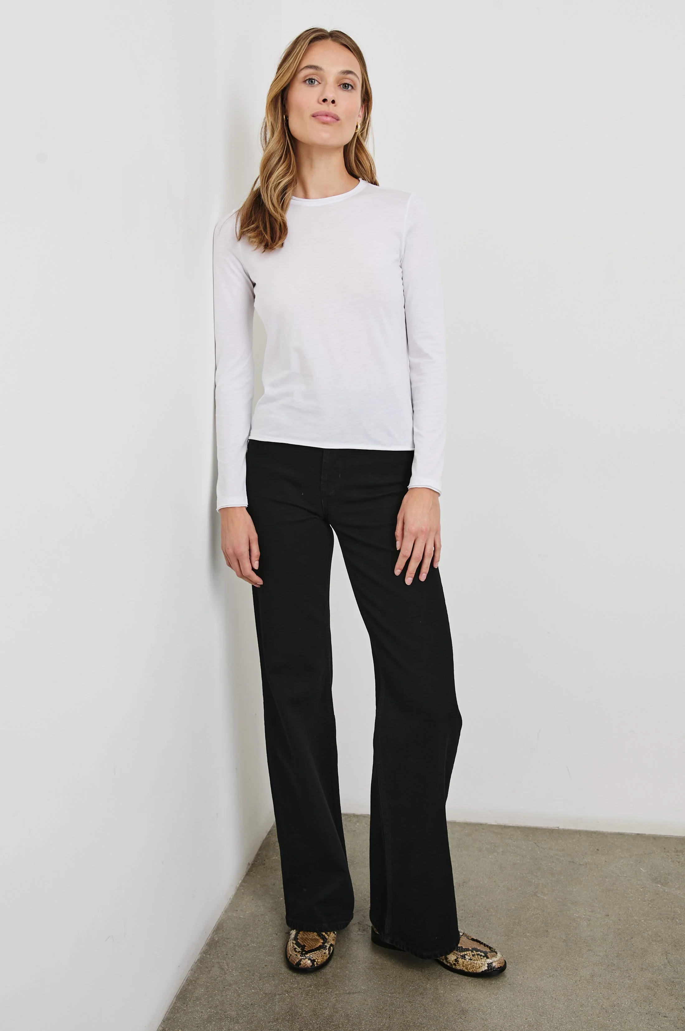 LONG SLEEVE CREW NECK T-SHIRT - WHITE - Image 3