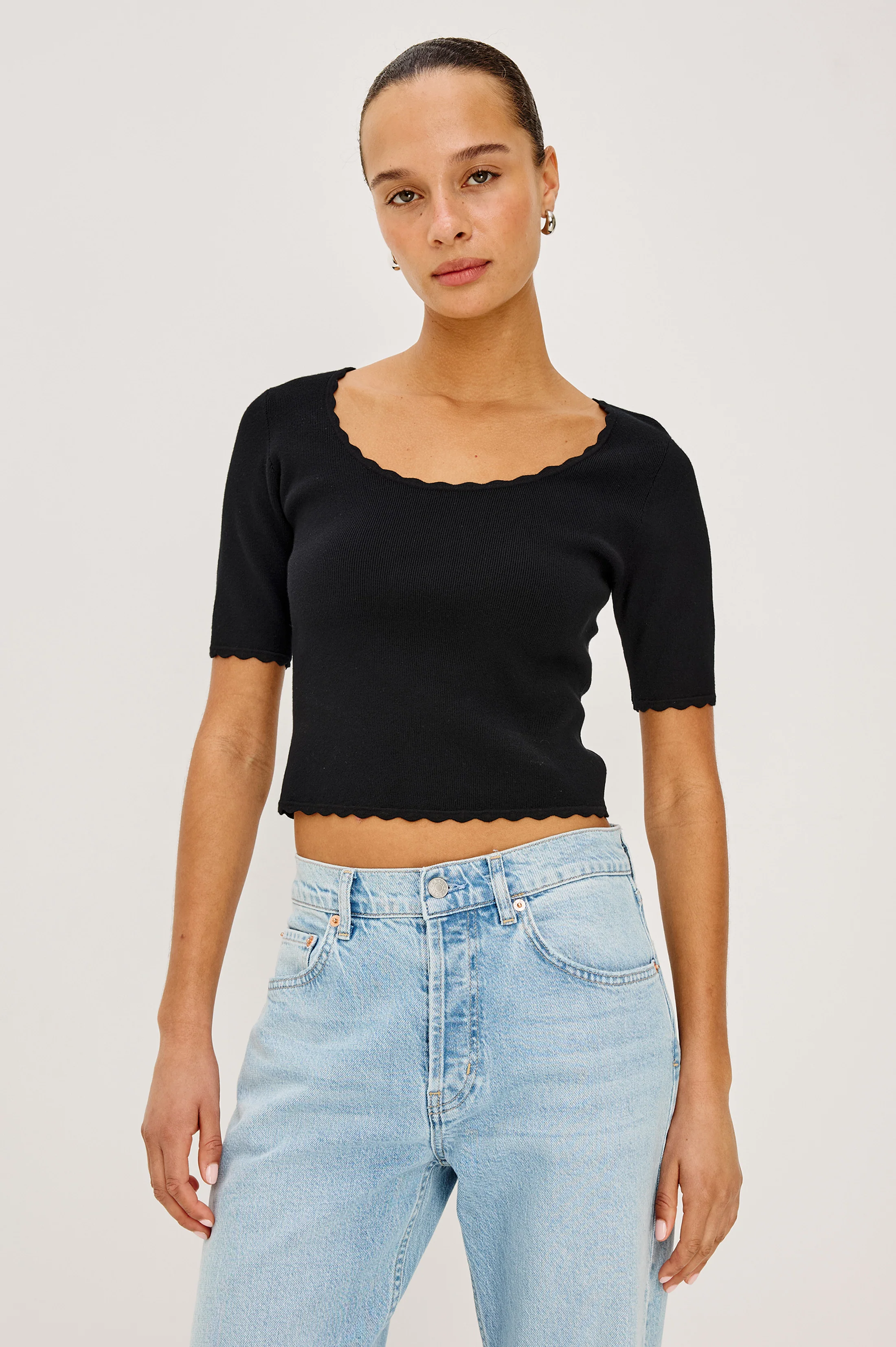 LOUANNA TOP - BLACK