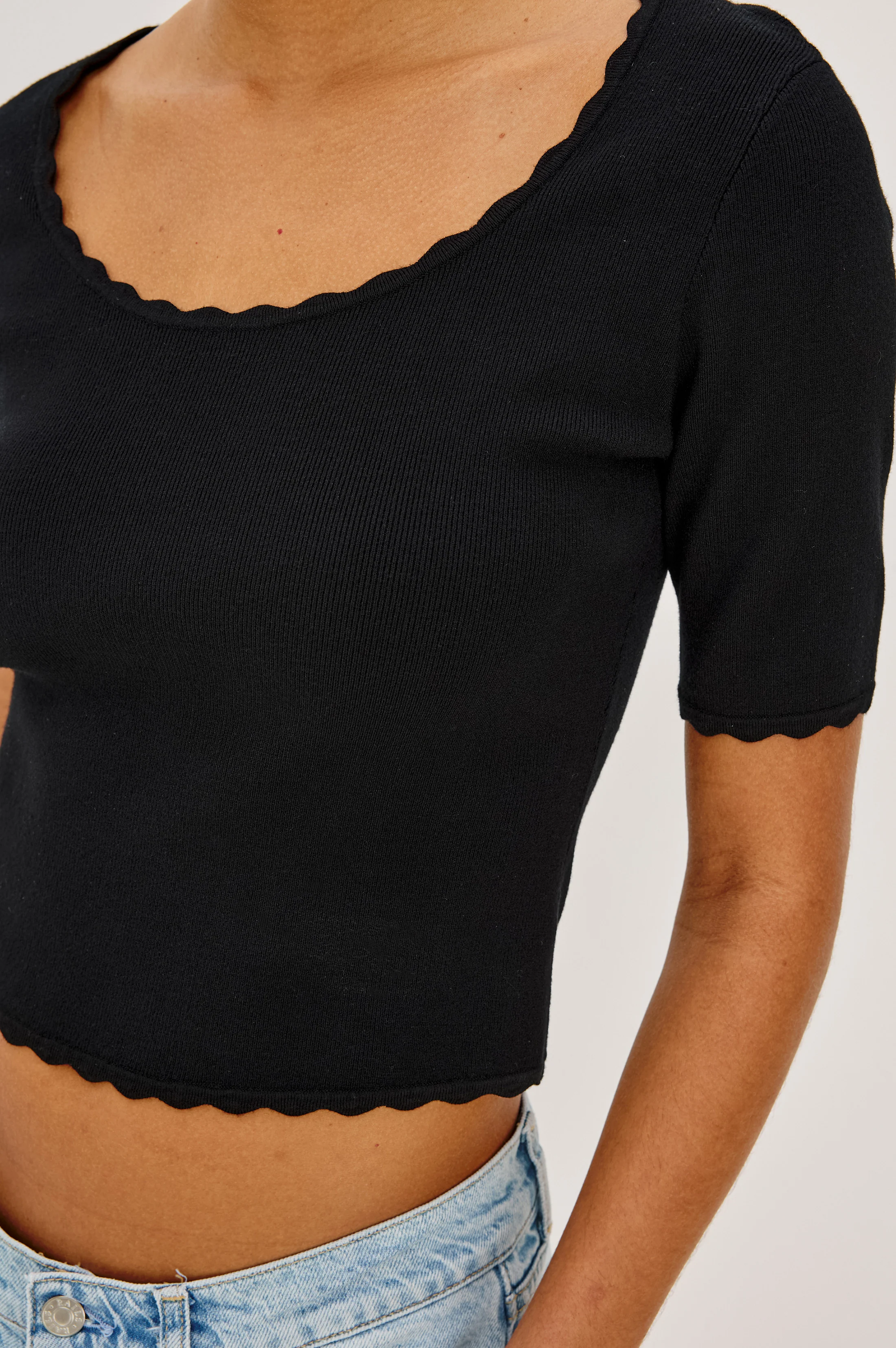 LOUANNA TOP - BLACK - Image 2