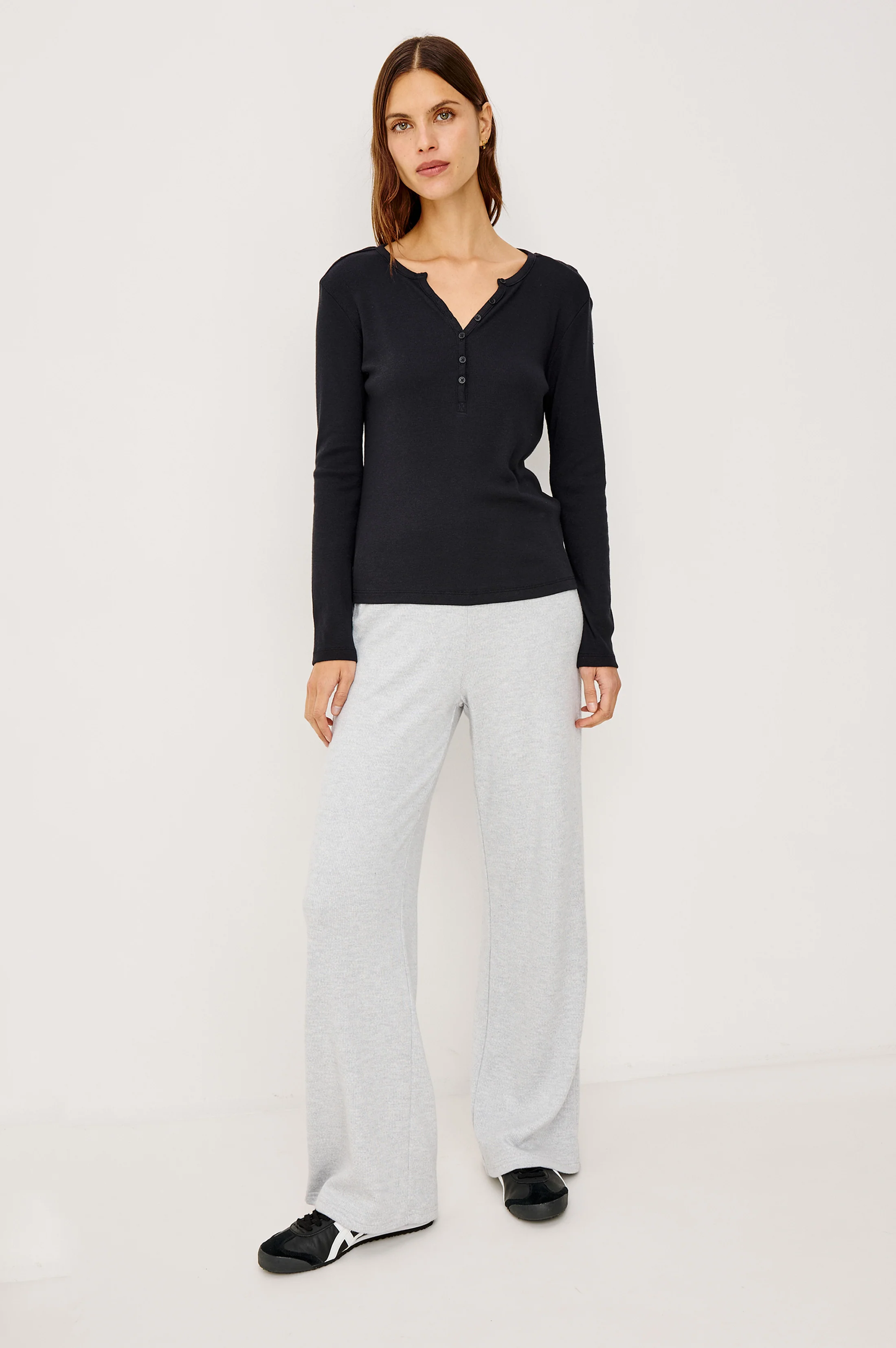 LOUNGE HENLEY - BLACK - Image 3