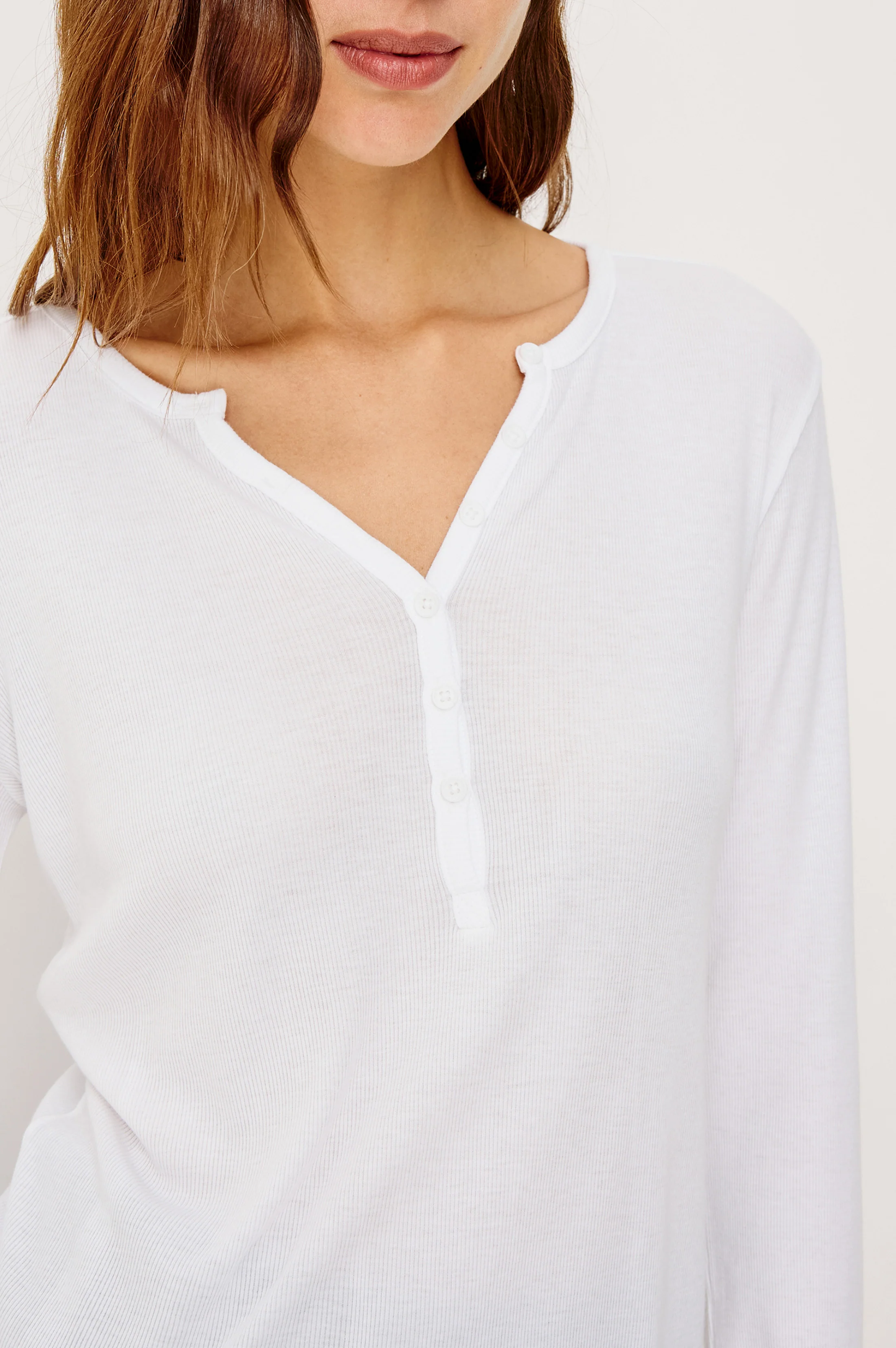 LOUNGE HENLEY - WHITE - Image 2