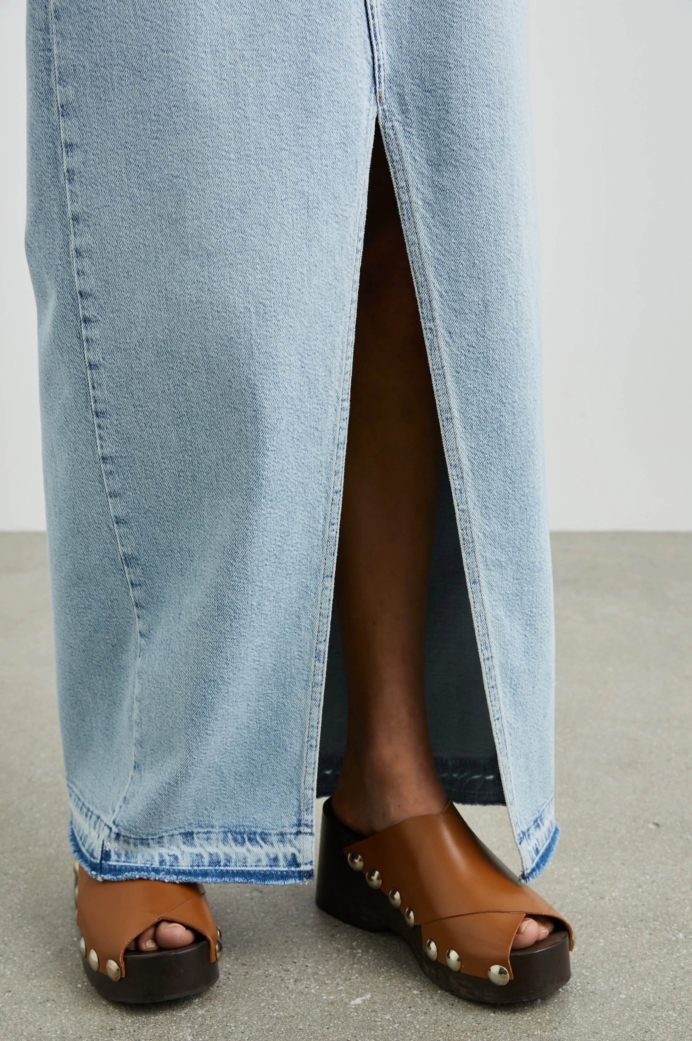 MANHATTAN SKIRT - REEF LET DOWN HEM - Image 4