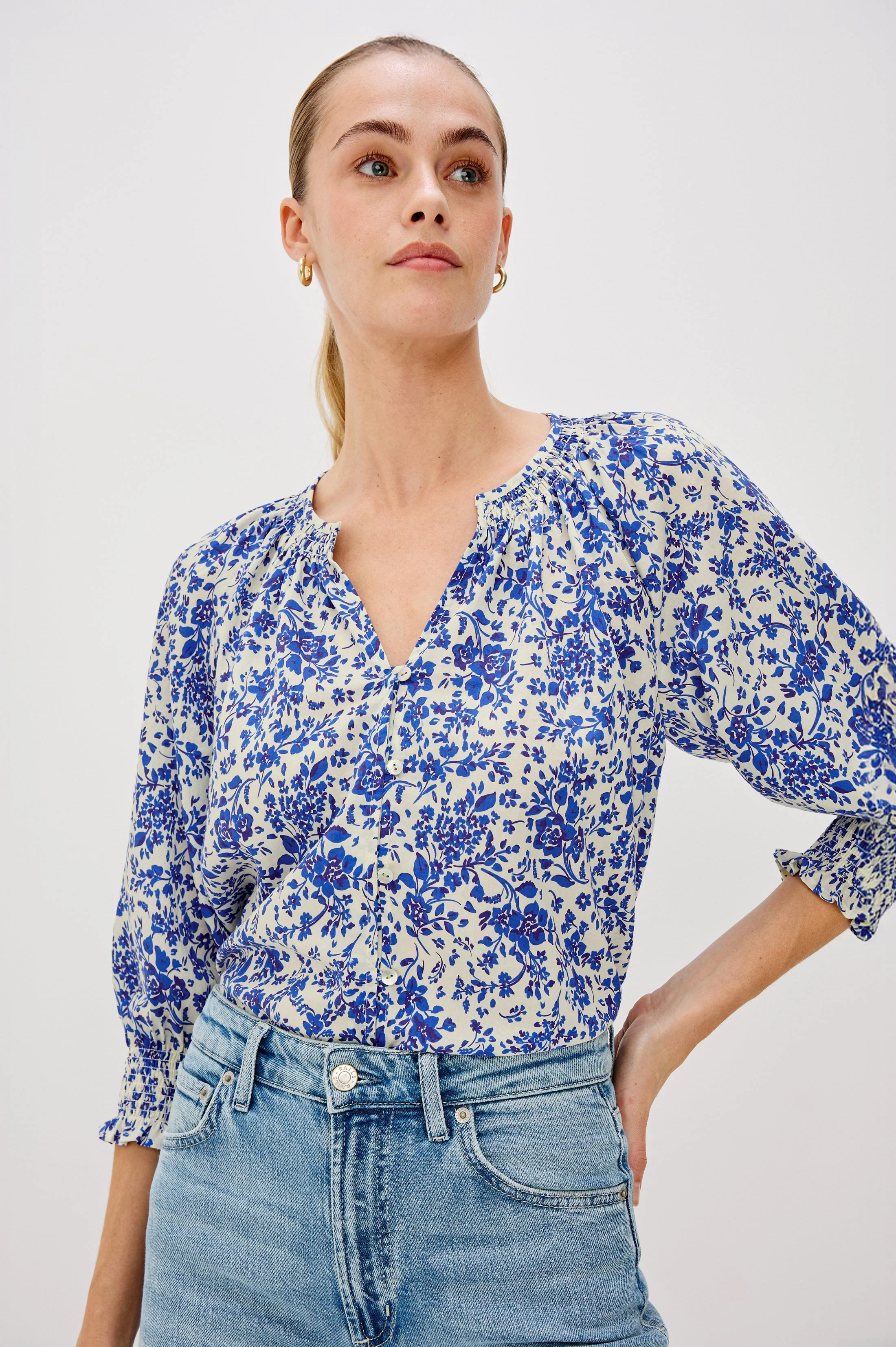 MARIAH SHIRT - BLUE MARGUERITE