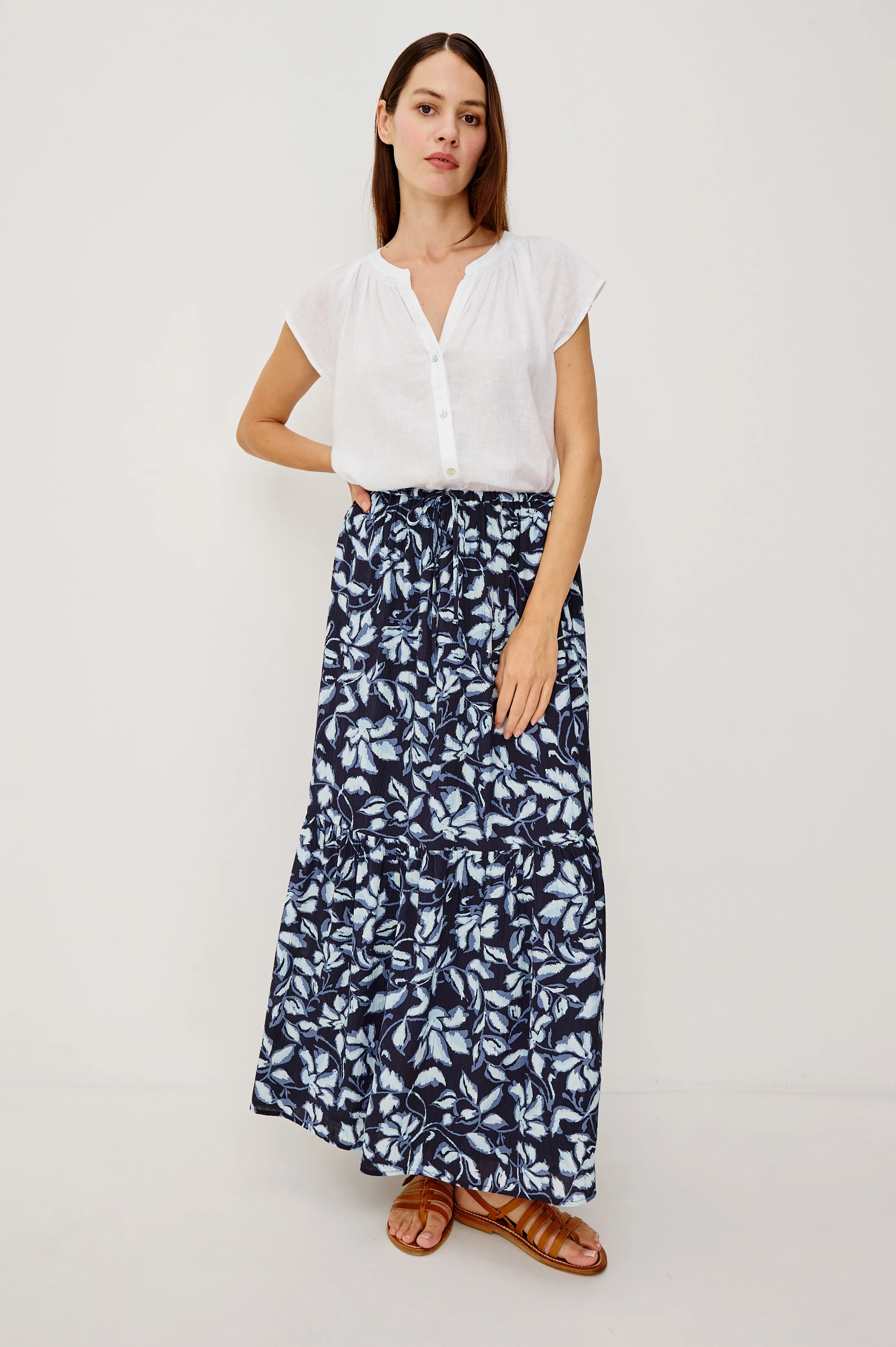 MARULO SKIRT - NAVY JASMINE - Image 3
