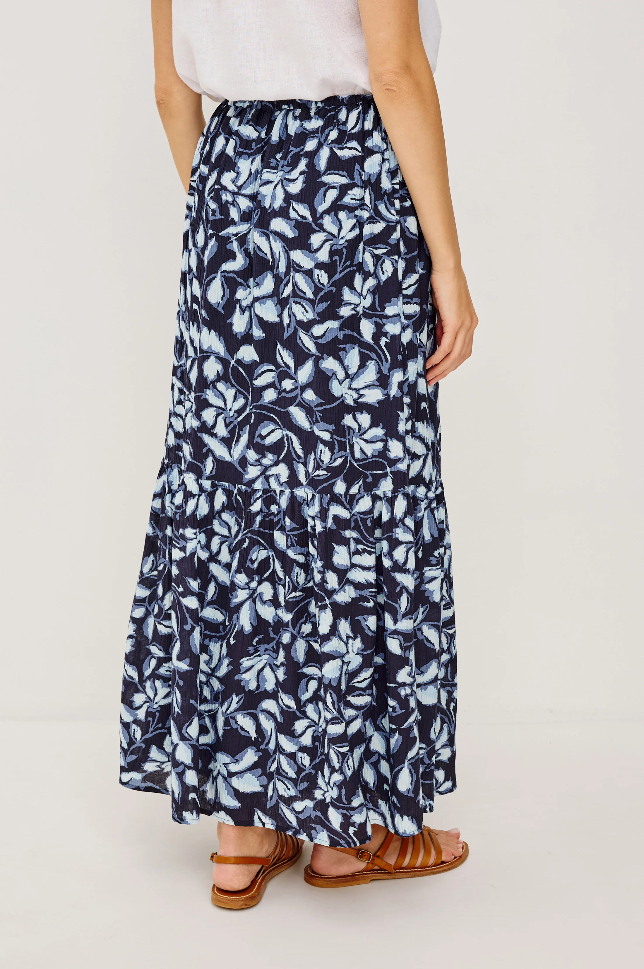 MARULO SKIRT - NAVY JASMINE - Image 5