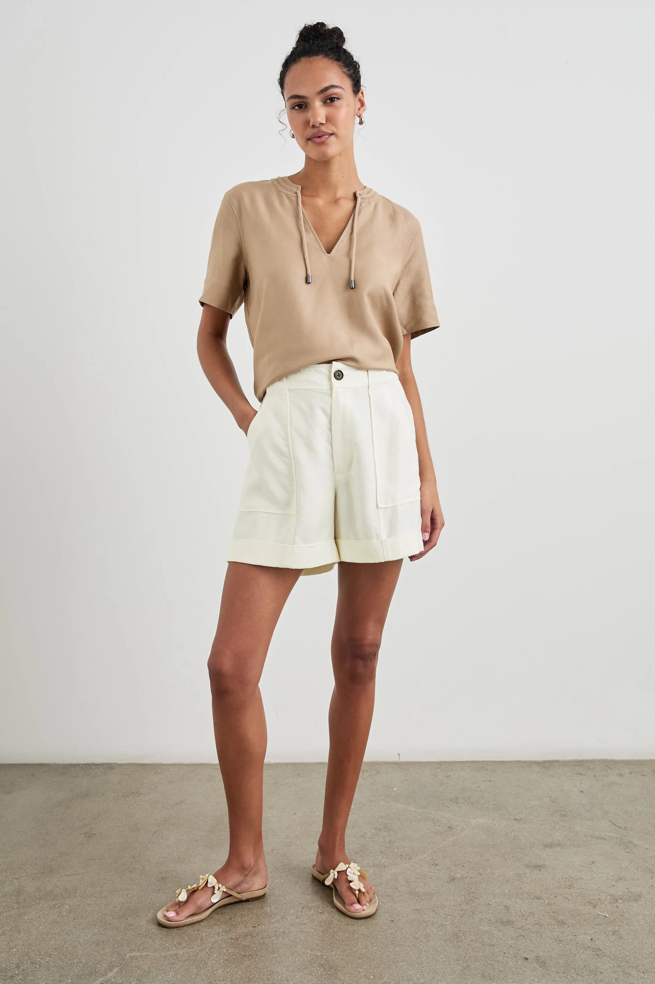 MARYAM SHORT - LOTUS - Image 3