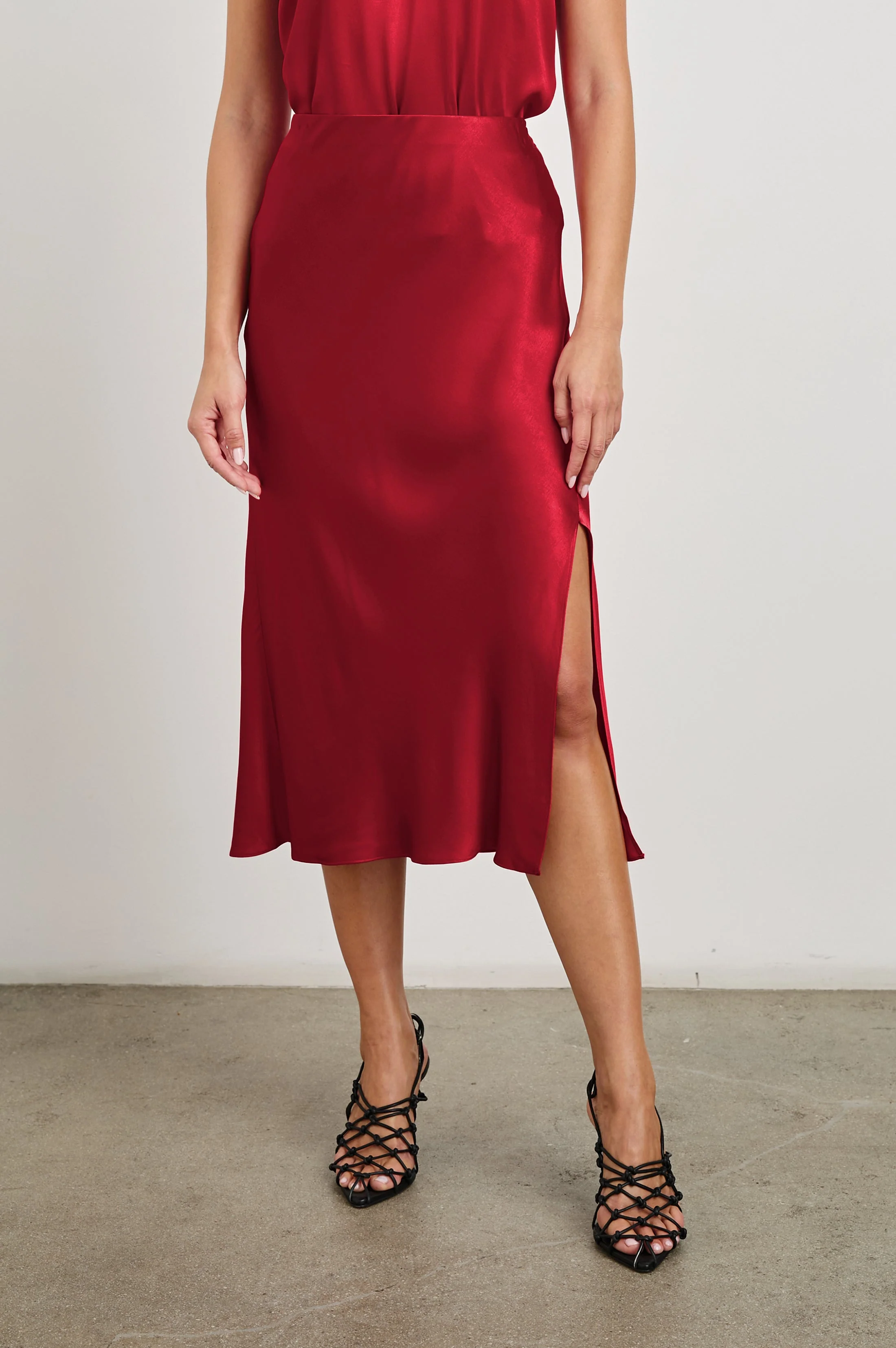 MAYA SKIRT - SCARLET - Image 4