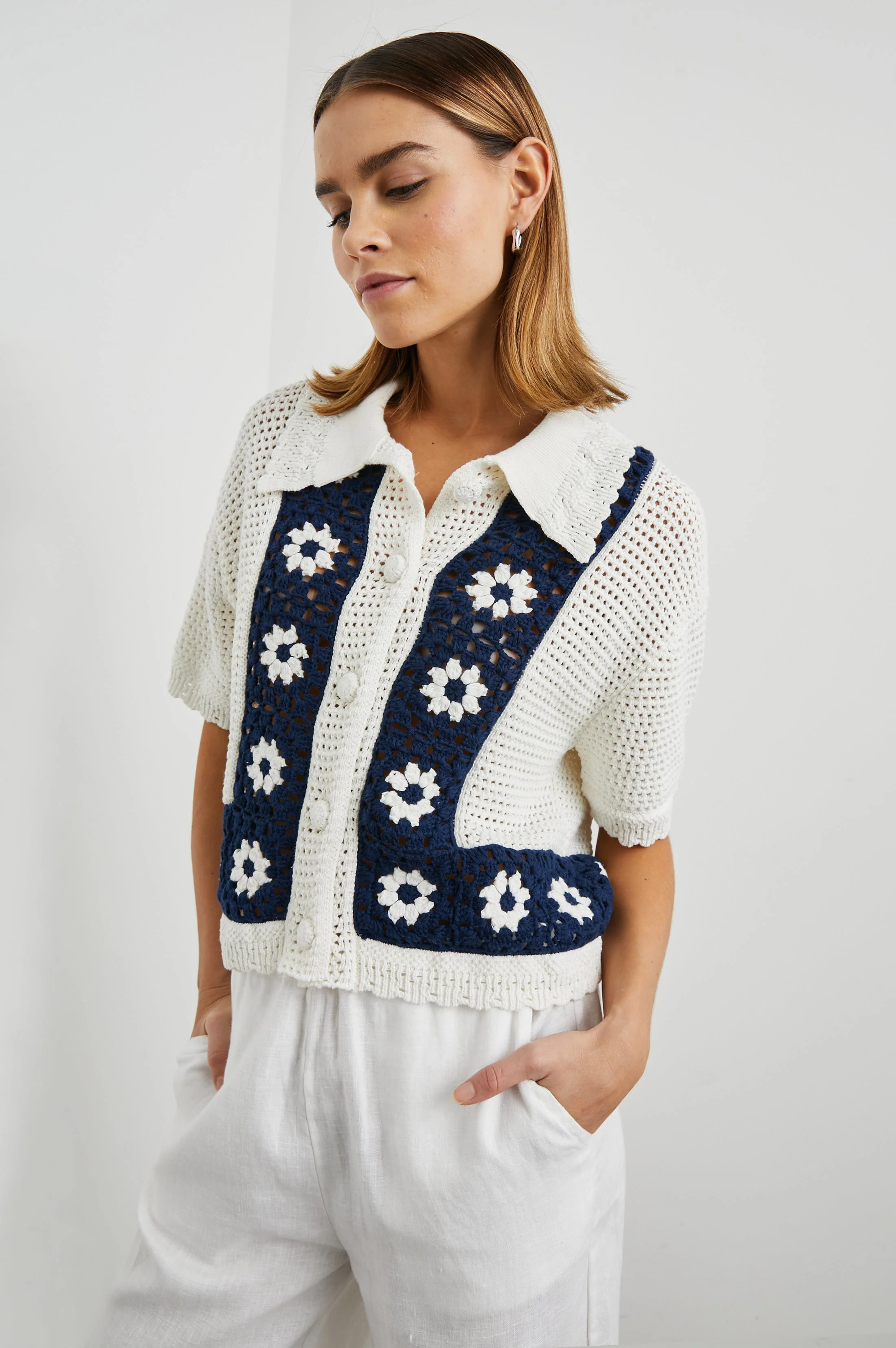 MILAN TOP - NAVY CROCHET DAISIES - Image 4