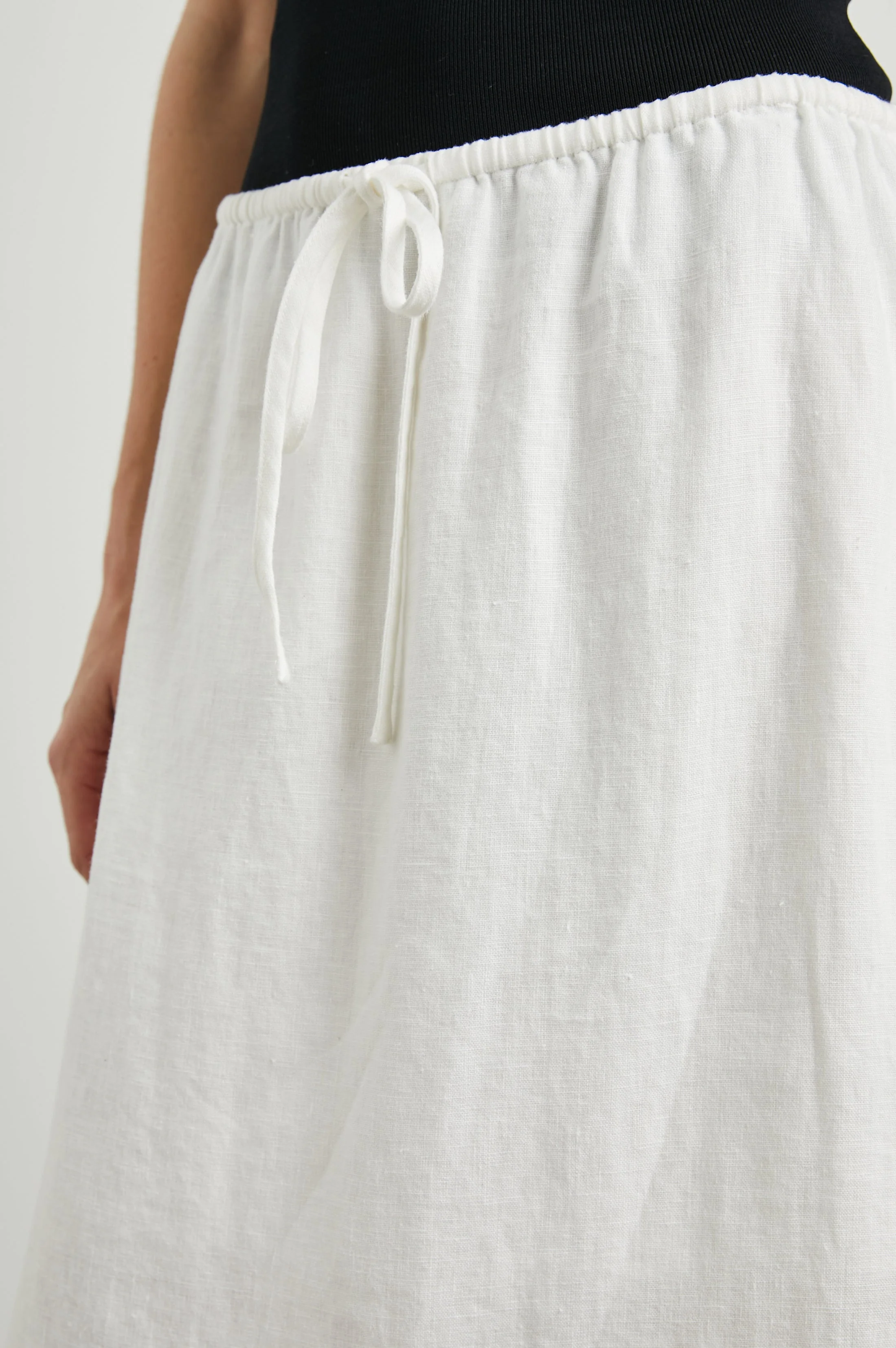 MONET SKIRT - White - Image 2